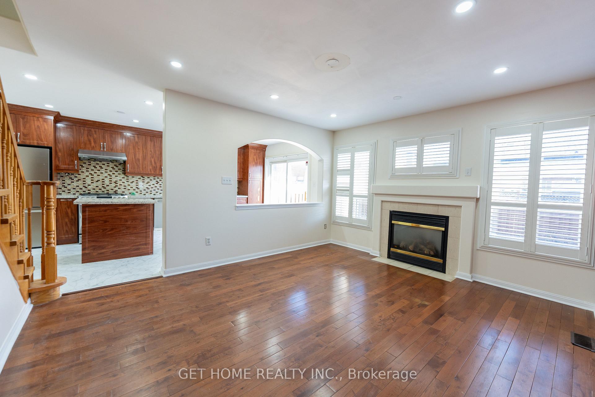 Photo 17 of 163 Roy Rainey Avenue, Markham, Wismer — HOMEH