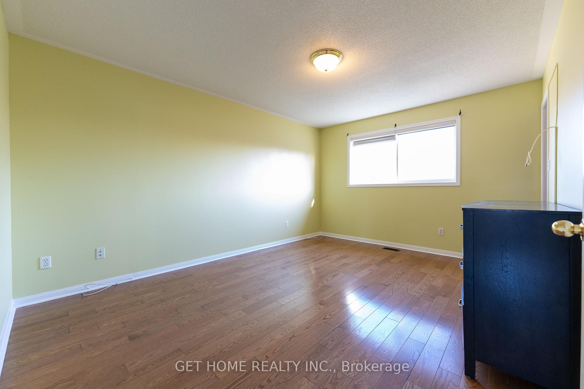 Photo 23 of 163 Roy Rainey Avenue, Markham, Wismer — HOMEH