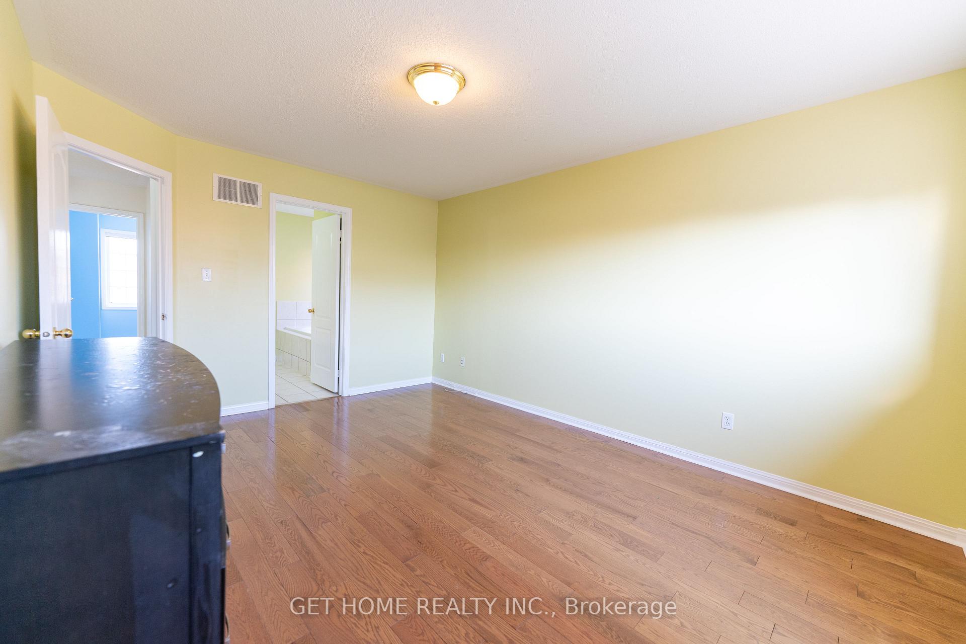 Photo 25 of 163 Roy Rainey Avenue, Markham, Wismer — HOMEH