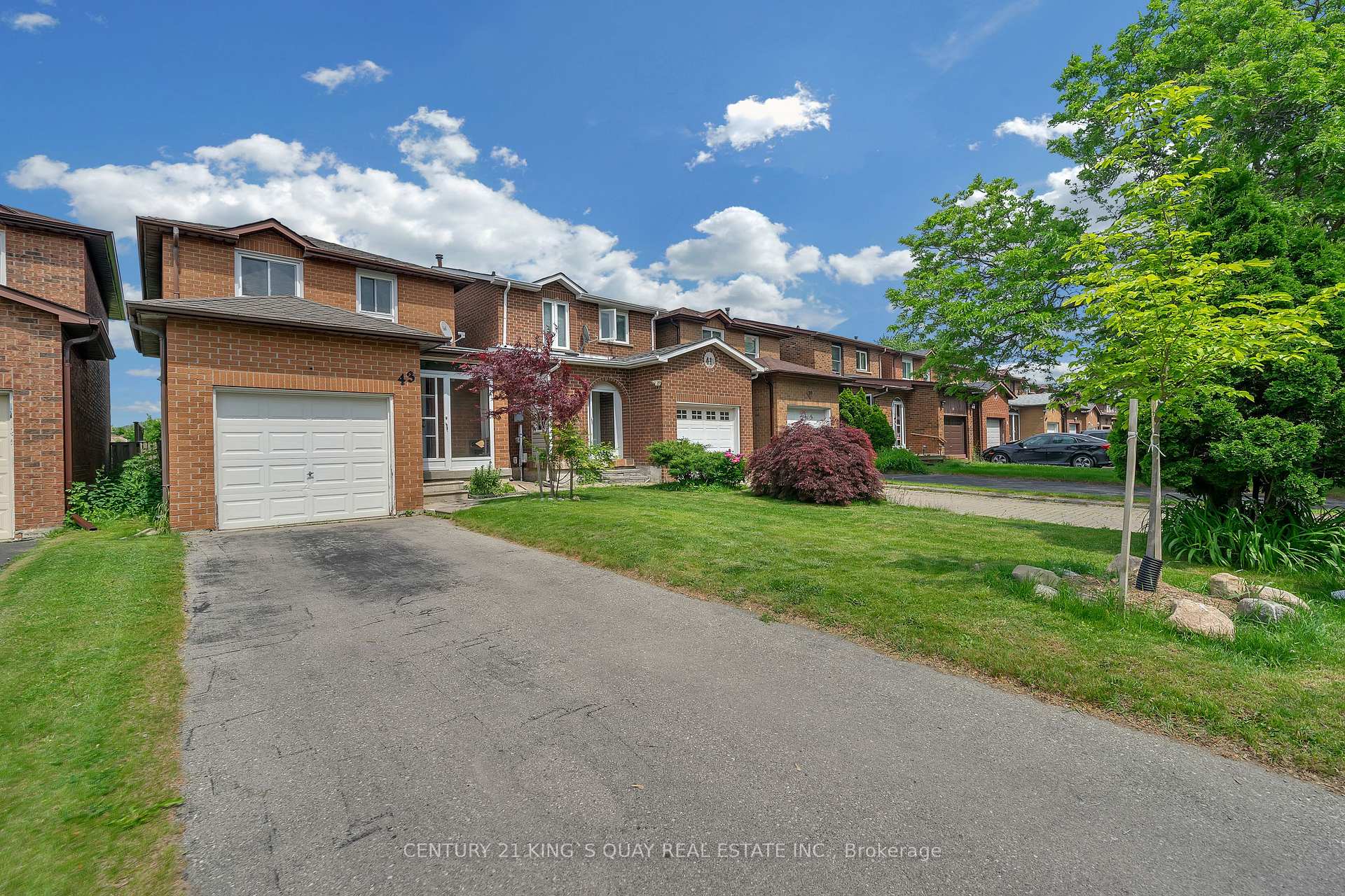 Photo 4 of 43 Chichester Road, Markham, Milliken Mills East — HOMEH
