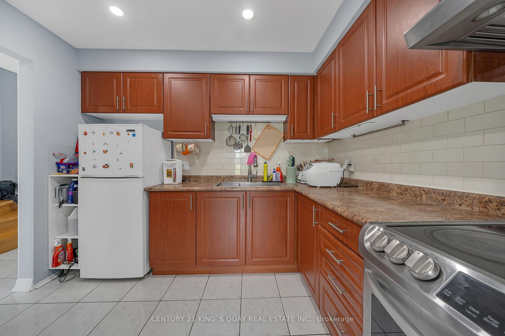 Photo 12 of 43 Chichester Road, Markham, Milliken Mills East — HOMEH