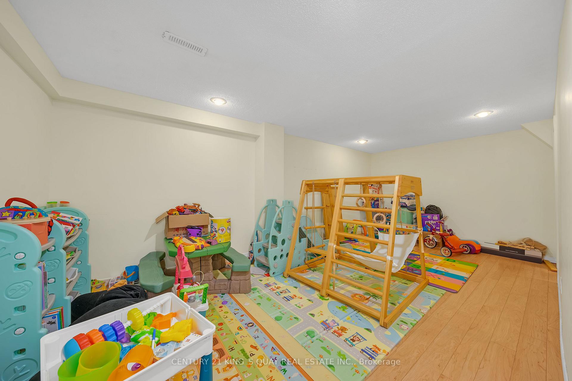 Photo 22 of 43 Chichester Road, Markham, Milliken Mills East — HOMEH