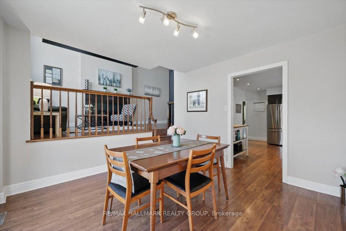 Photo 10 of 20 Equestrian Drive, Ottawa, Kanata - Bridlewood — HOMEH