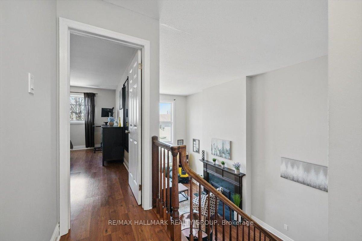 Photo 16 of 20 Equestrian Drive, Ottawa, Kanata - Bridlewood — HOMEH