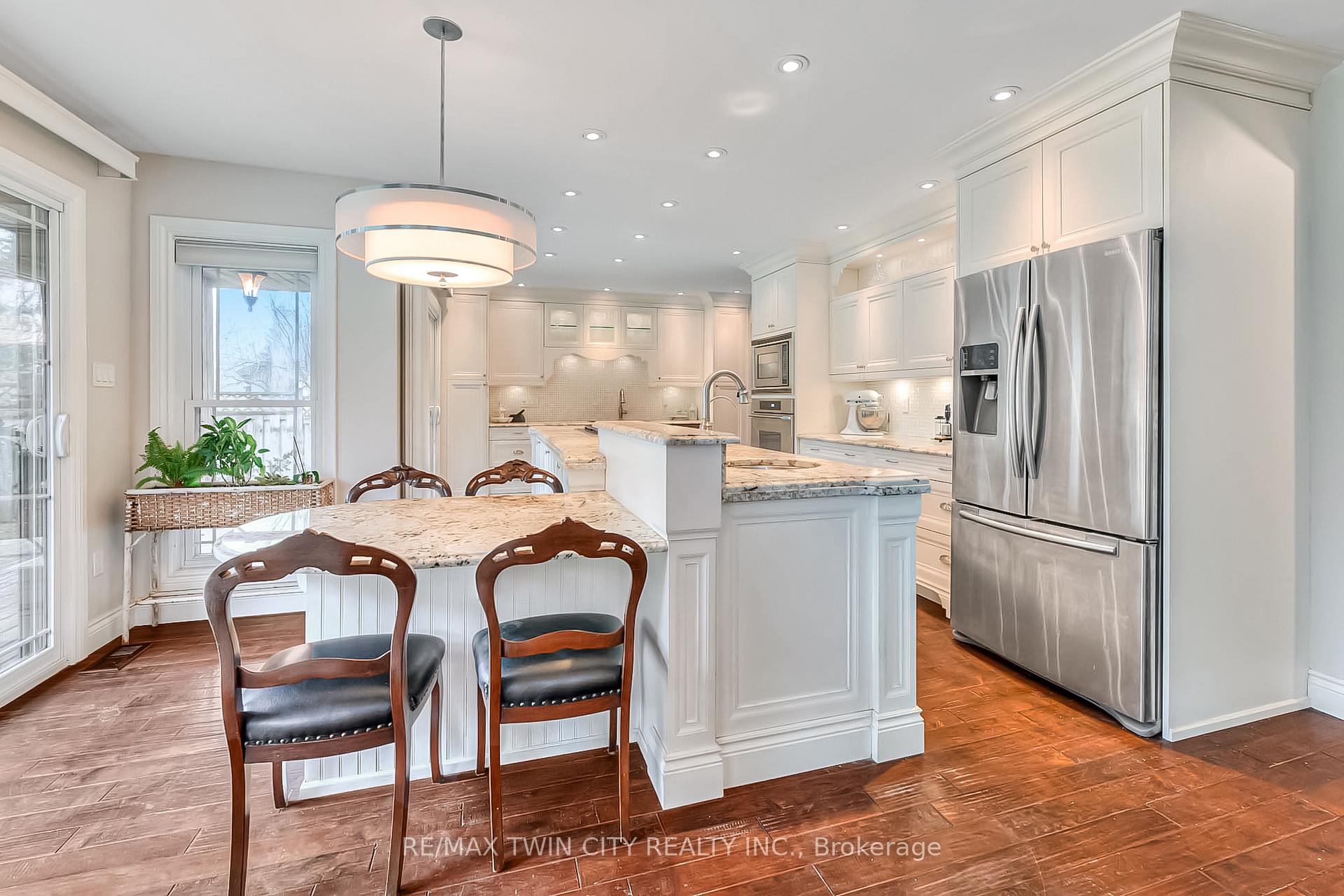 Photo 17 of 340 Grand River Boulevard, Kitchener — HOMEH