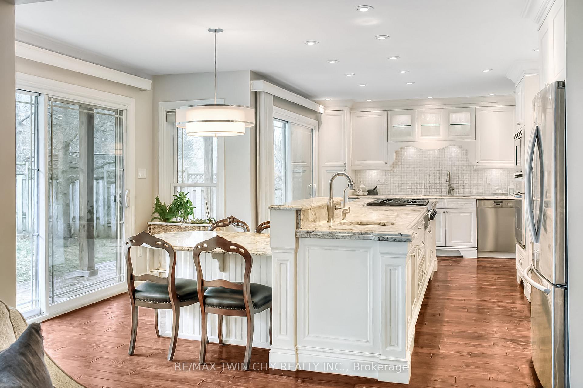 Photo 24 of 340 Grand River Boulevard, Kitchener — HOMEH