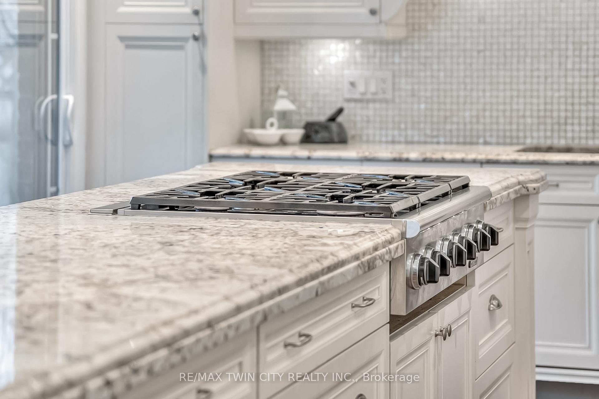Photo 26 of 340 Grand River Boulevard, Kitchener — HOMEH