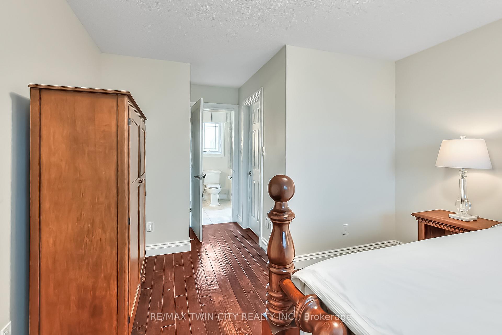 Photo 30 of 340 Grand River Boulevard, Kitchener — HOMEH