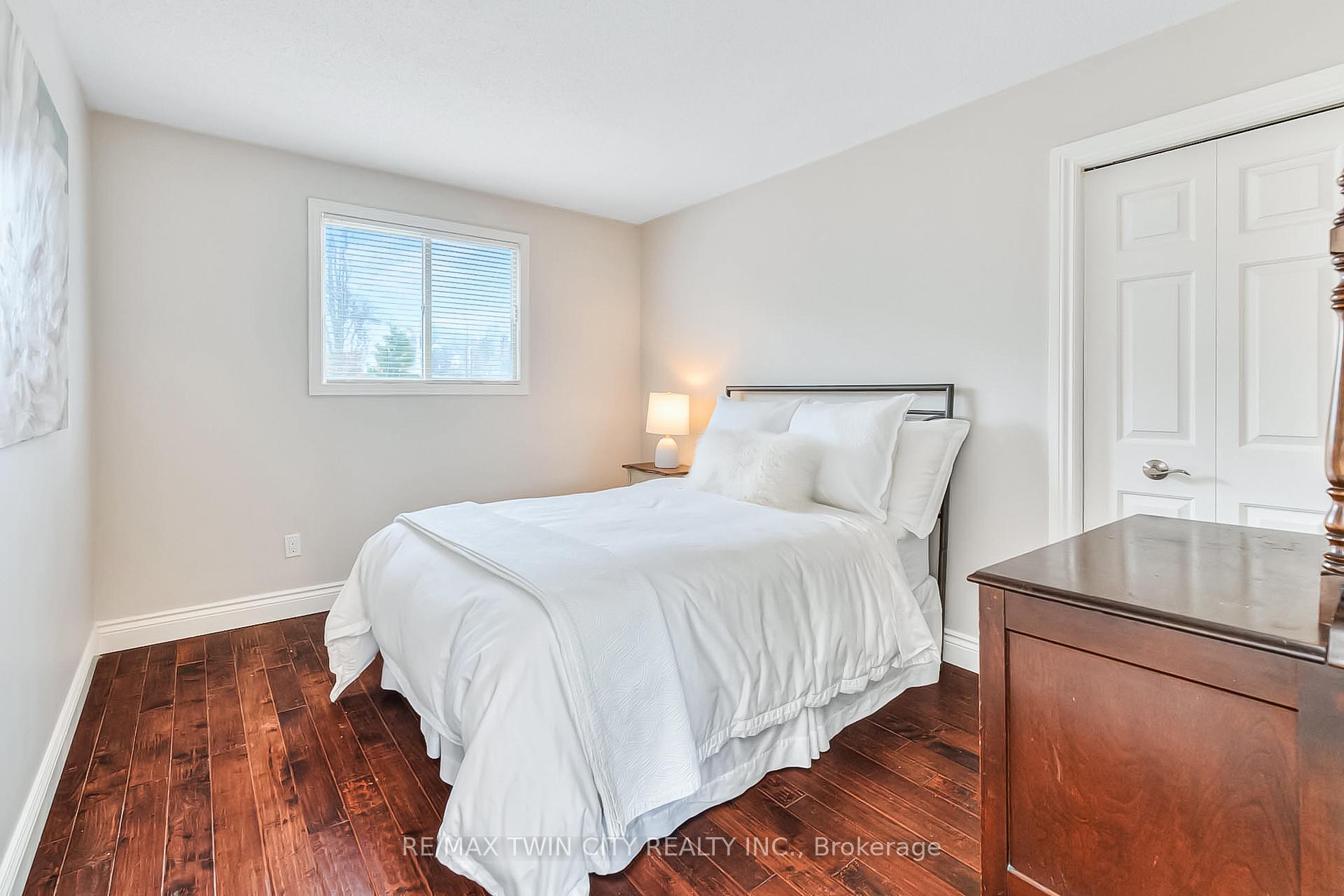 Photo 38 of 340 Grand River Boulevard, Kitchener — HOMEH