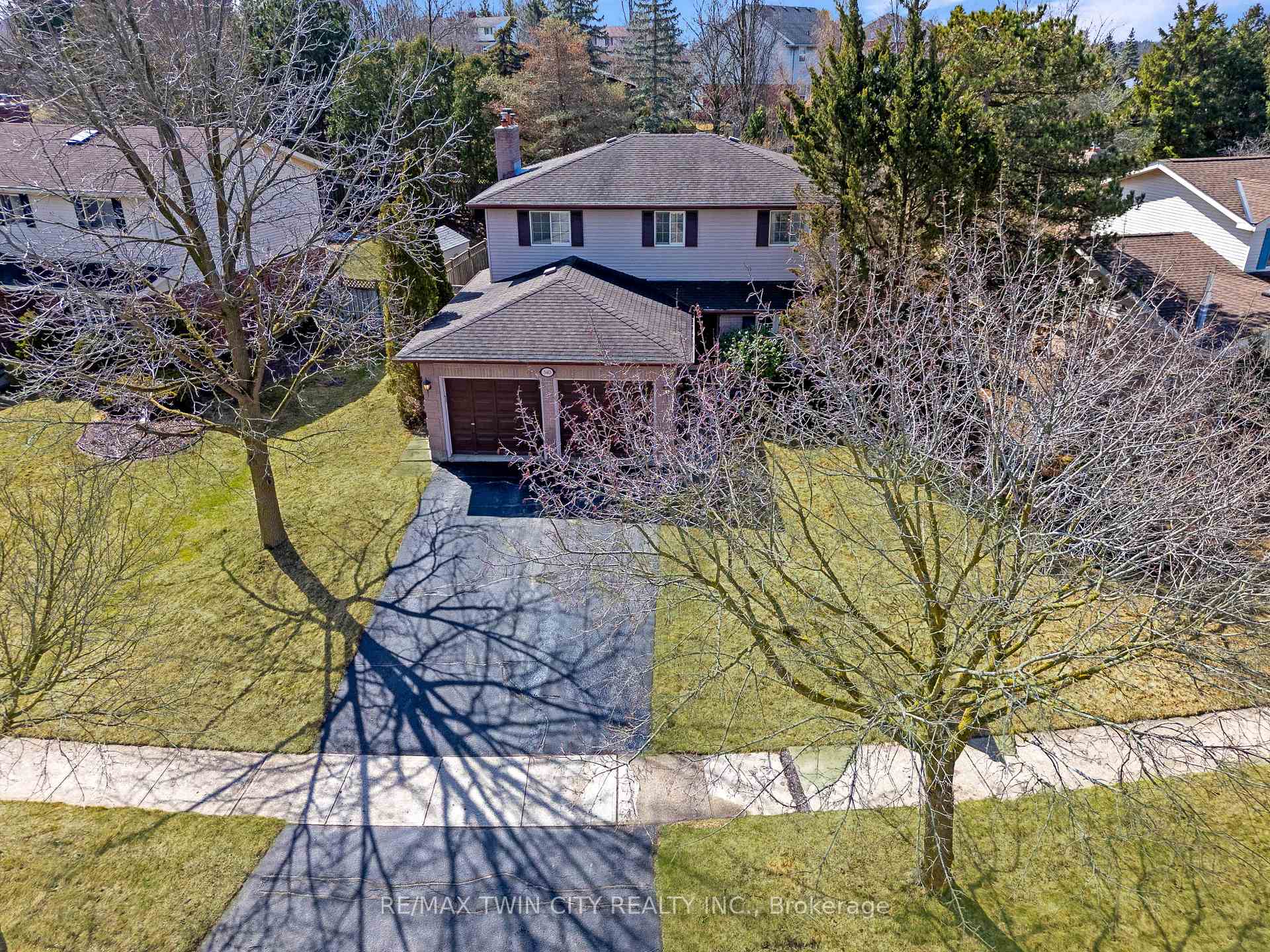 Photo 47 of 340 Grand River Boulevard, Kitchener — HOMEH