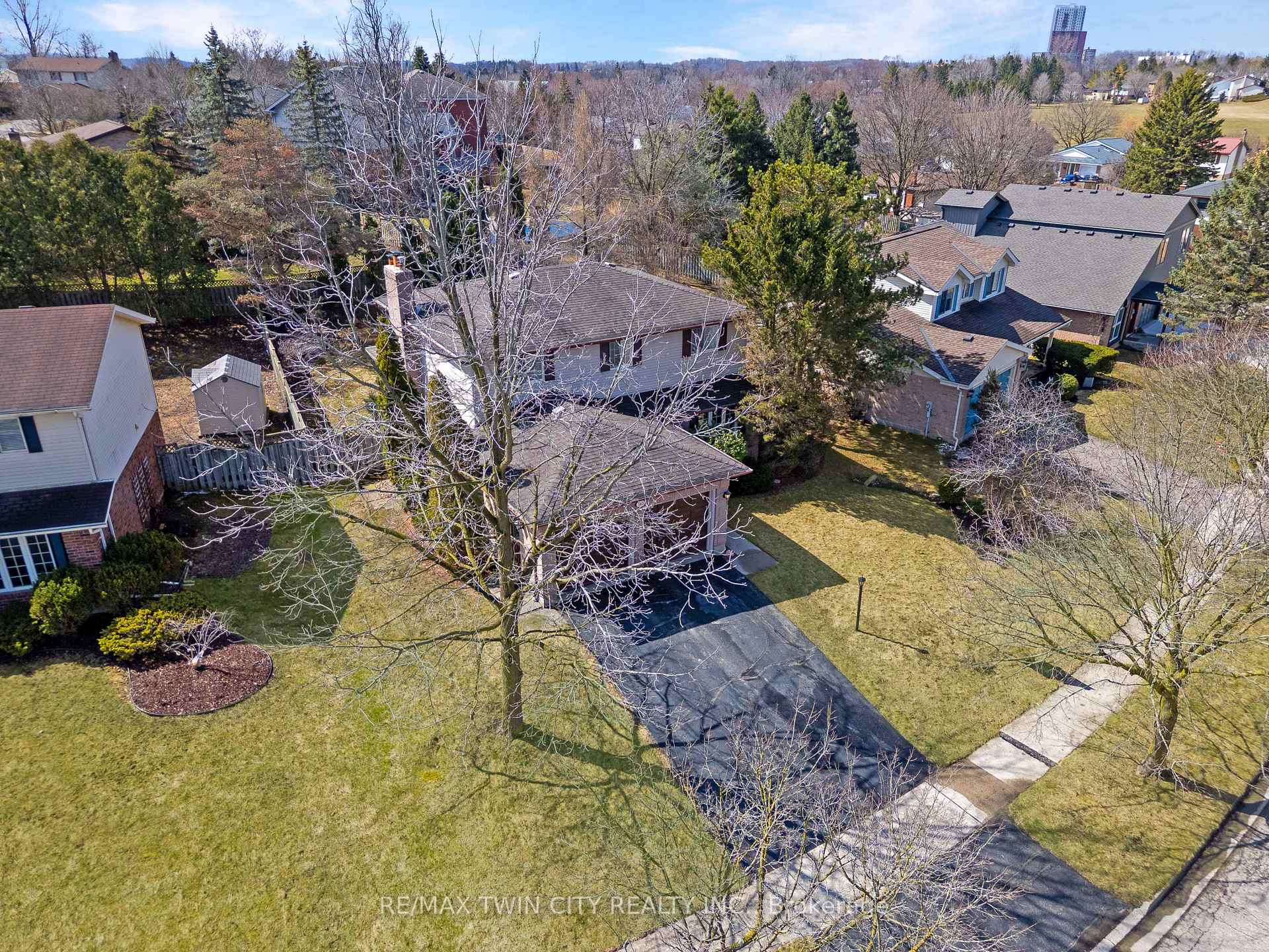 Photo 48 of 340 Grand River Boulevard, Kitchener — HOMEH