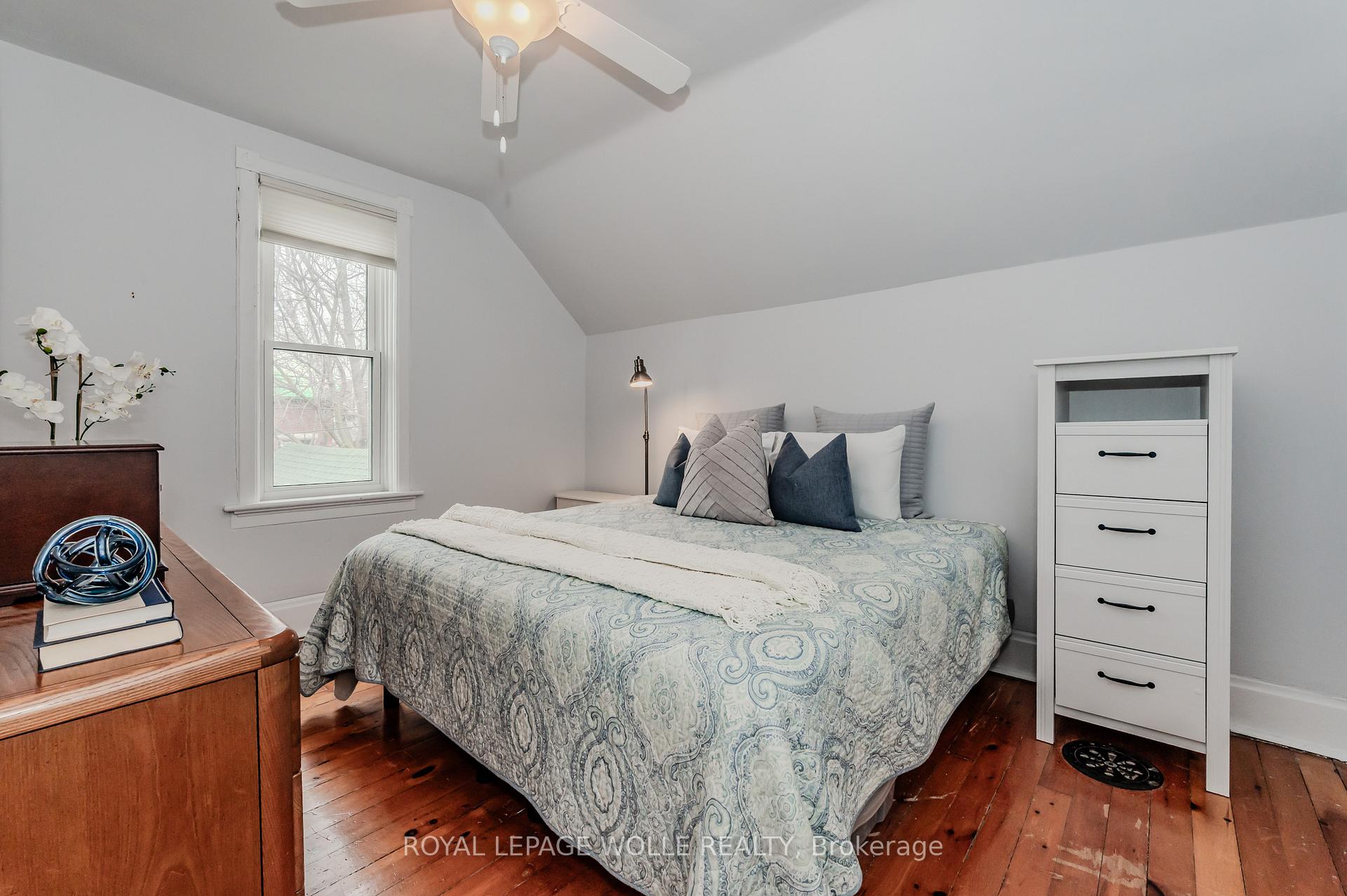 Photo 24 of 26 Brubacher Street, Kitchener — HOMEH
