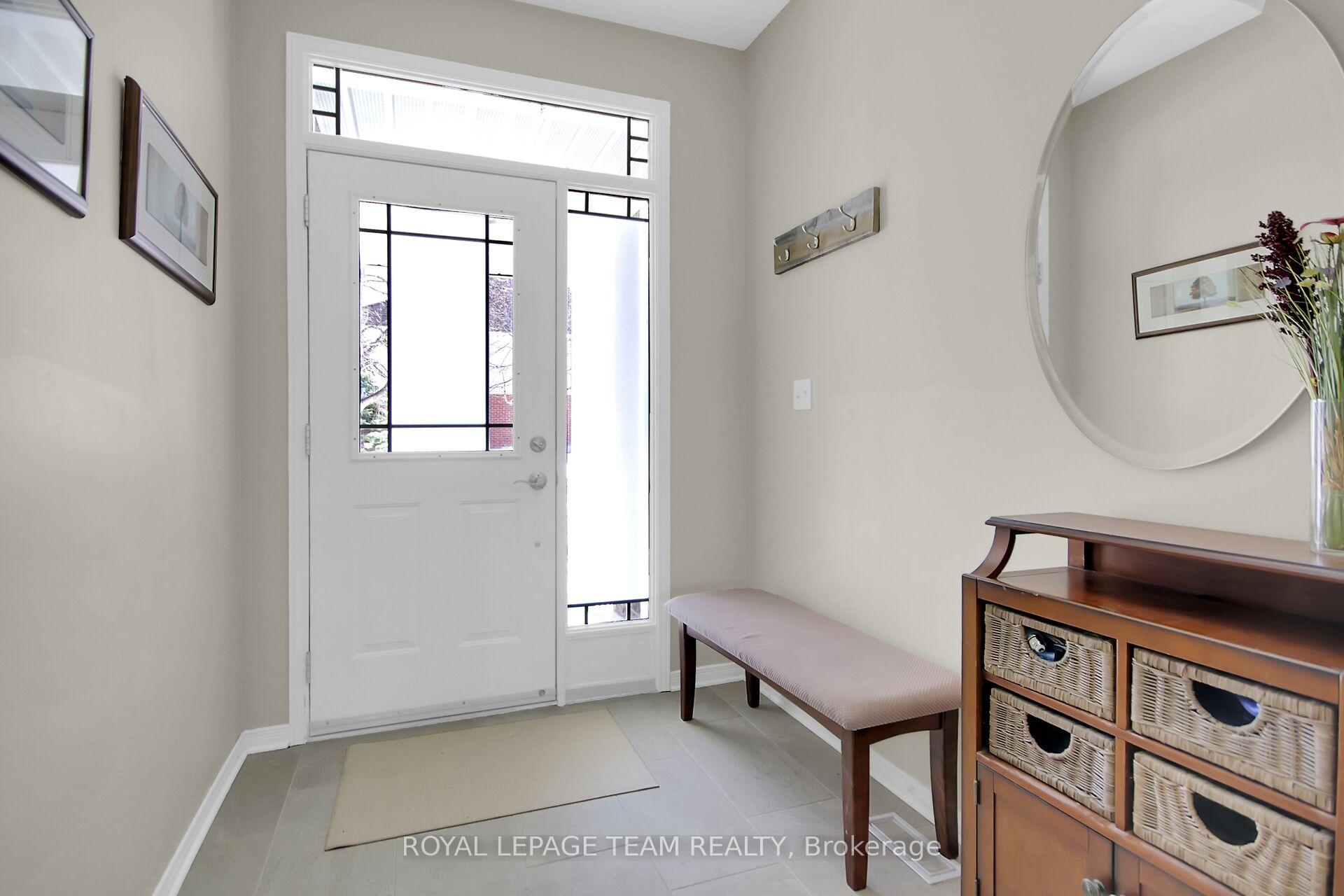 Photo 9 of 335 Breckenridge Crescent, Ottawa, Kanata - Morgan's Grant/South March — HOMEH