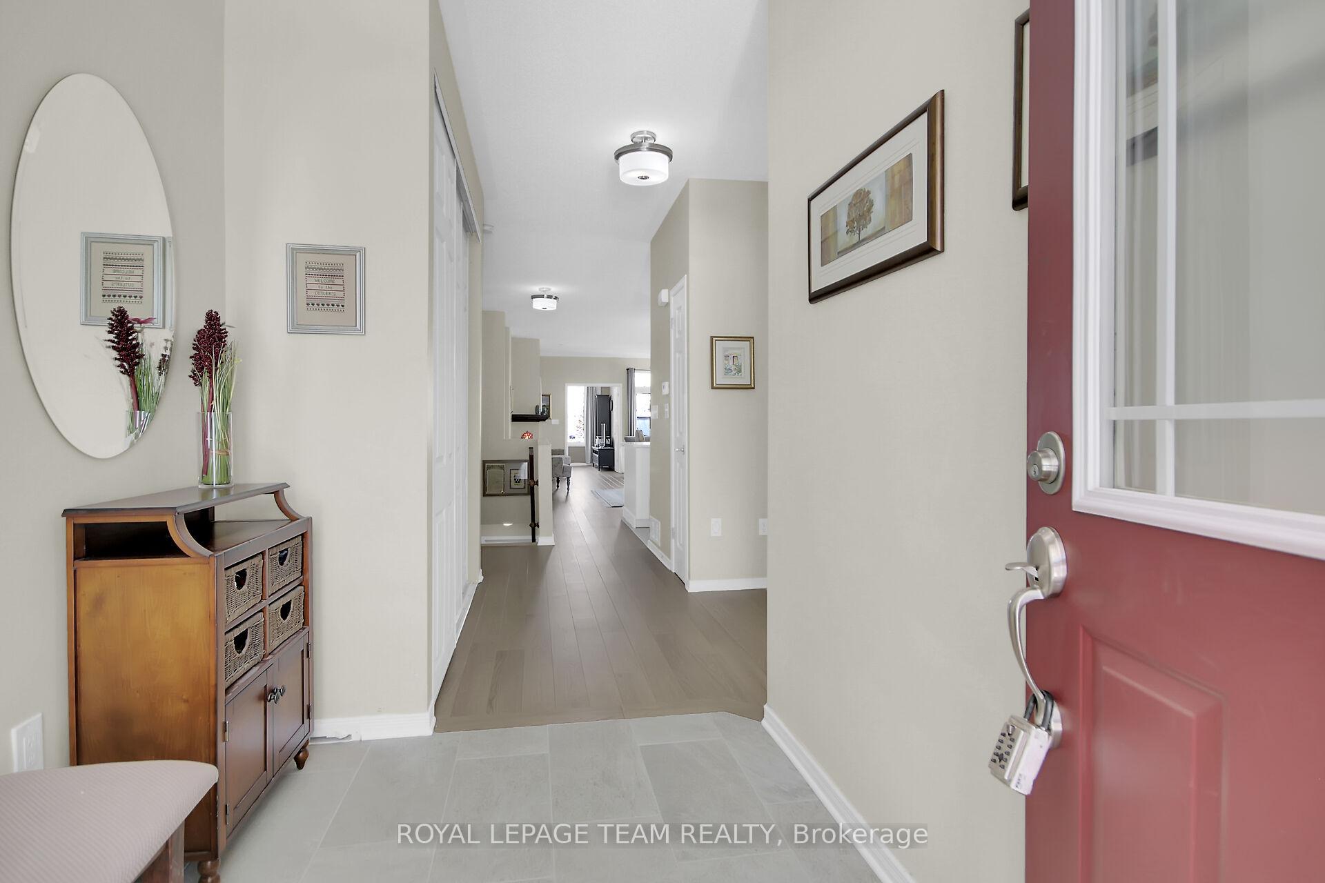 Photo 10 of 335 Breckenridge Crescent, Ottawa, Kanata - Morgan's Grant/South March — HOMEH