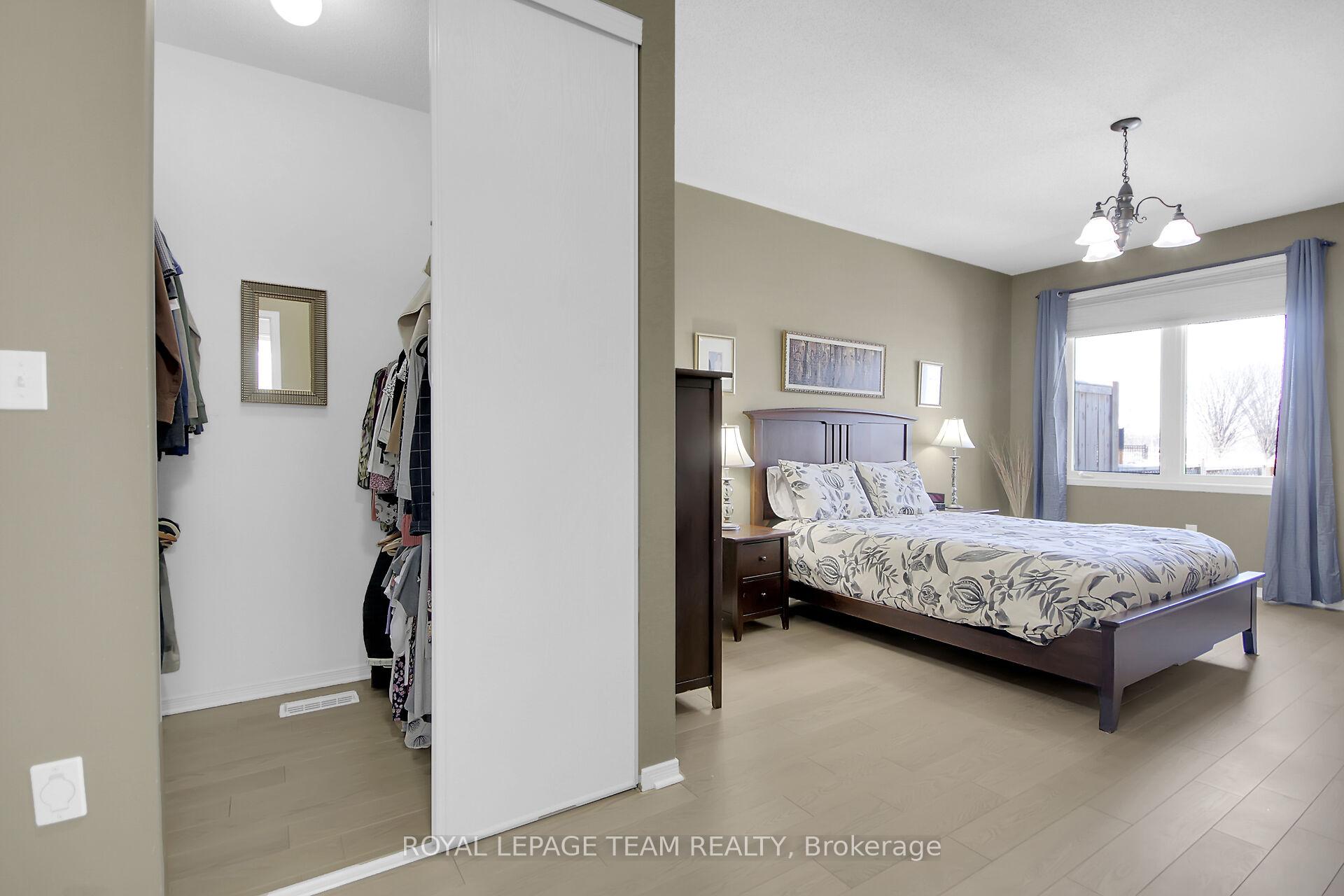 Photo 25 of 335 Breckenridge Crescent, Ottawa, Kanata - Morgan's Grant/South March — HOMEH
