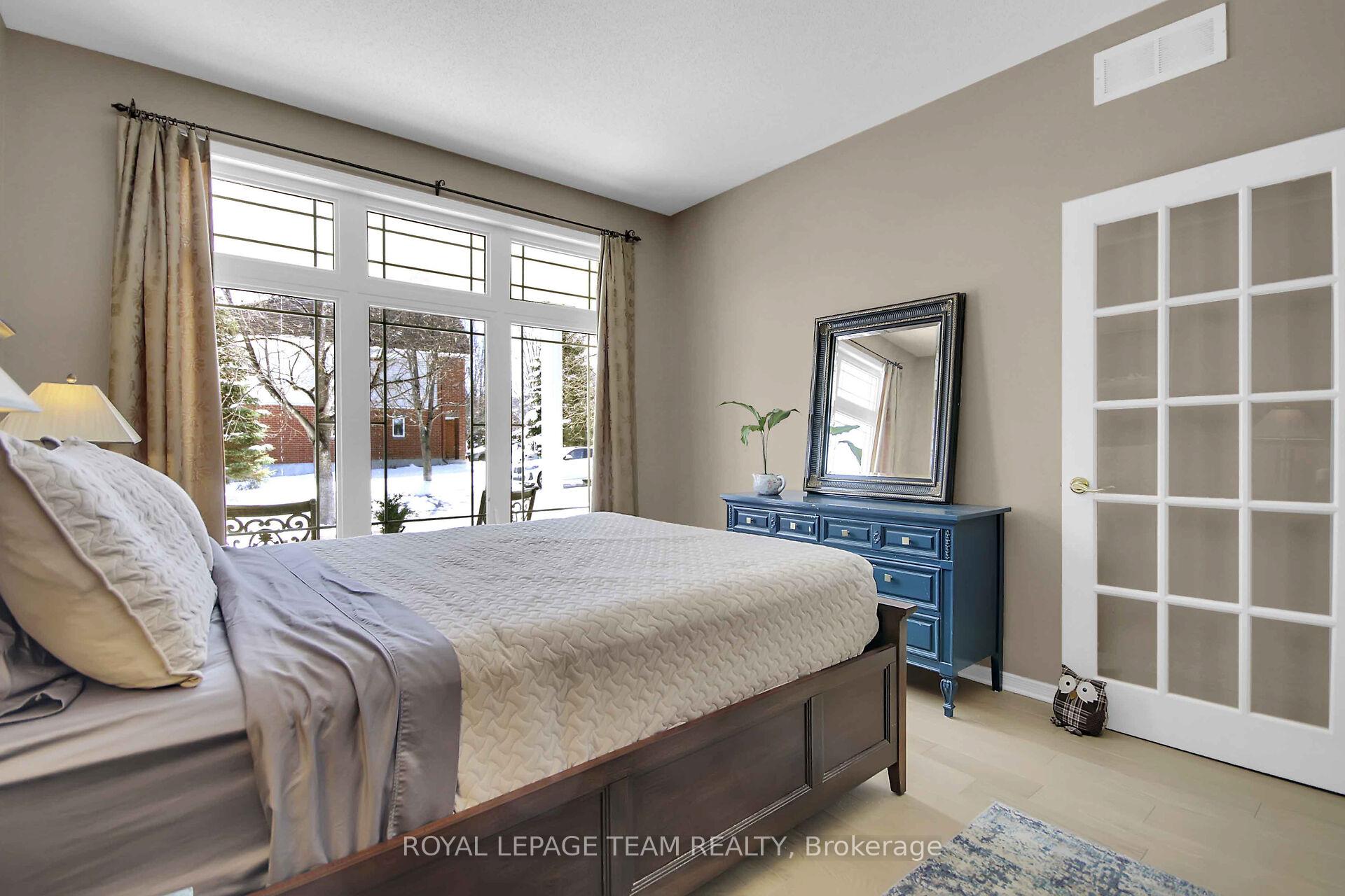 Photo 33 of 335 Breckenridge Crescent, Ottawa, Kanata - Morgan's Grant/South March — HOMEH