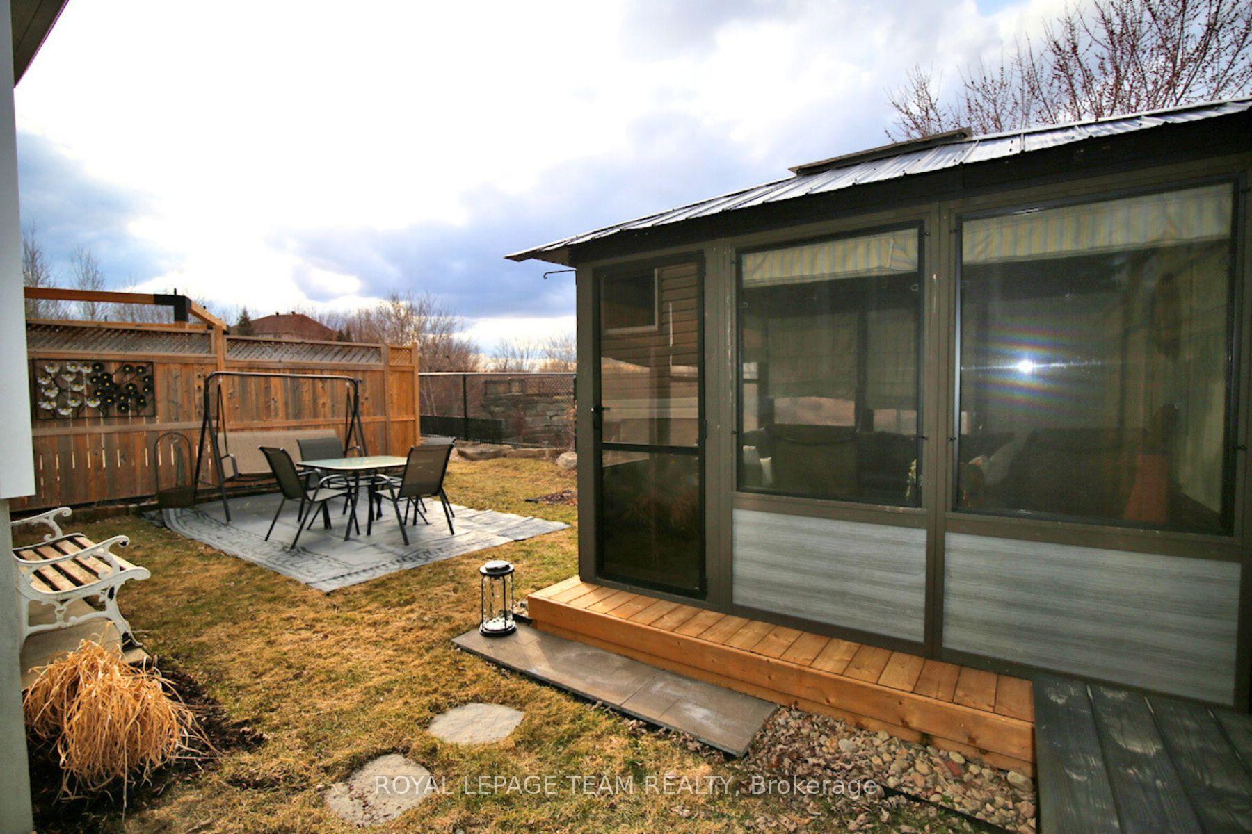 Photo 36 of 335 Breckenridge Crescent, Ottawa, Kanata - Morgan's Grant/South March — HOMEH