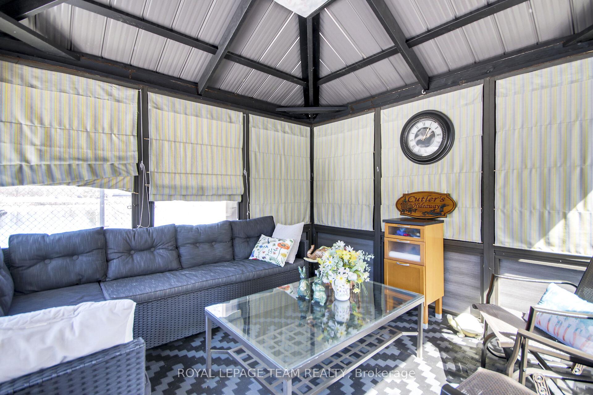 Photo 38 of 335 Breckenridge Crescent, Ottawa, Kanata - Morgan's Grant/South March — HOMEH