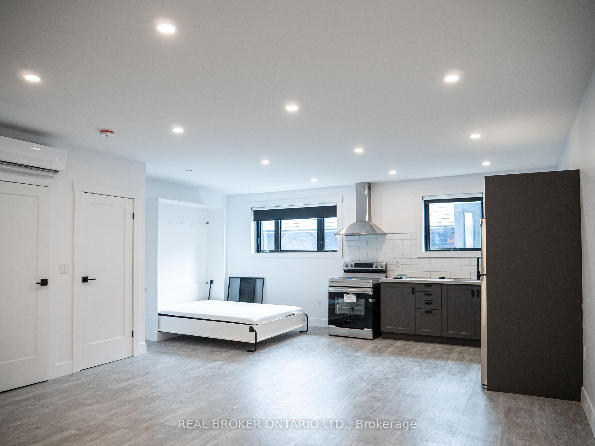 Photo 2 of Unit 3, 284 James Street N, Hamilton, Beasley — HOMEH