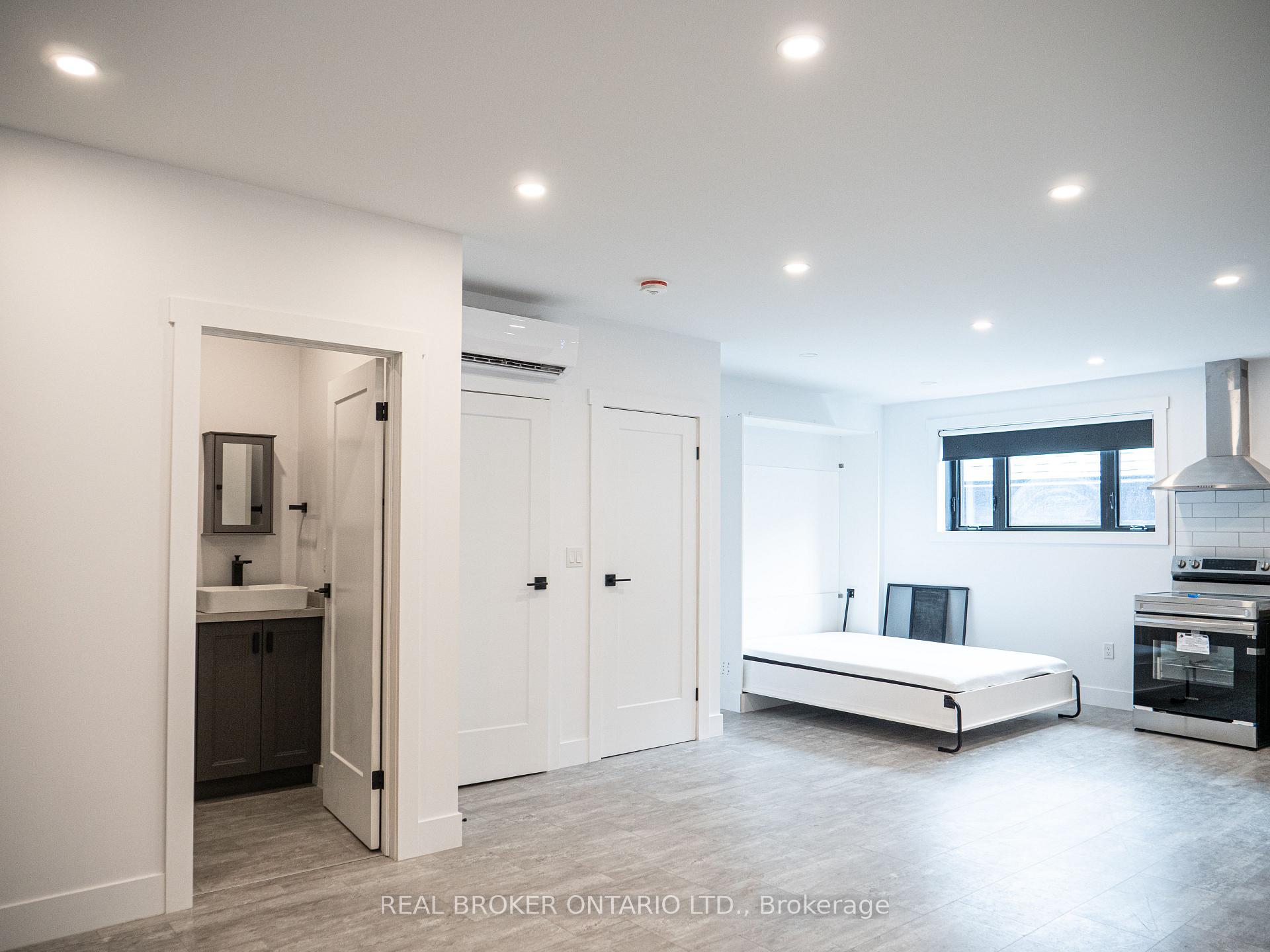 Photo 3 of Unit 3, 284 James Street N, Hamilton, Beasley — HOMEH