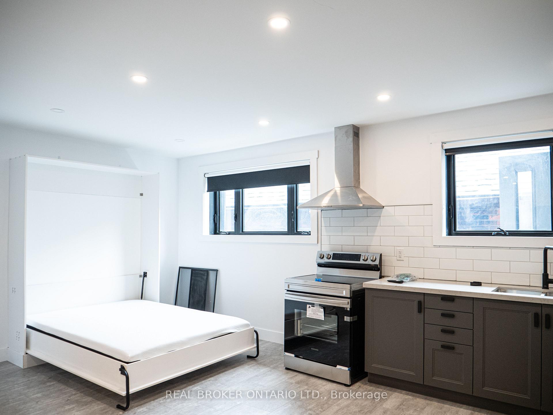 Photo 4 of Unit 3, 284 James Street N, Hamilton, Beasley — HOMEH