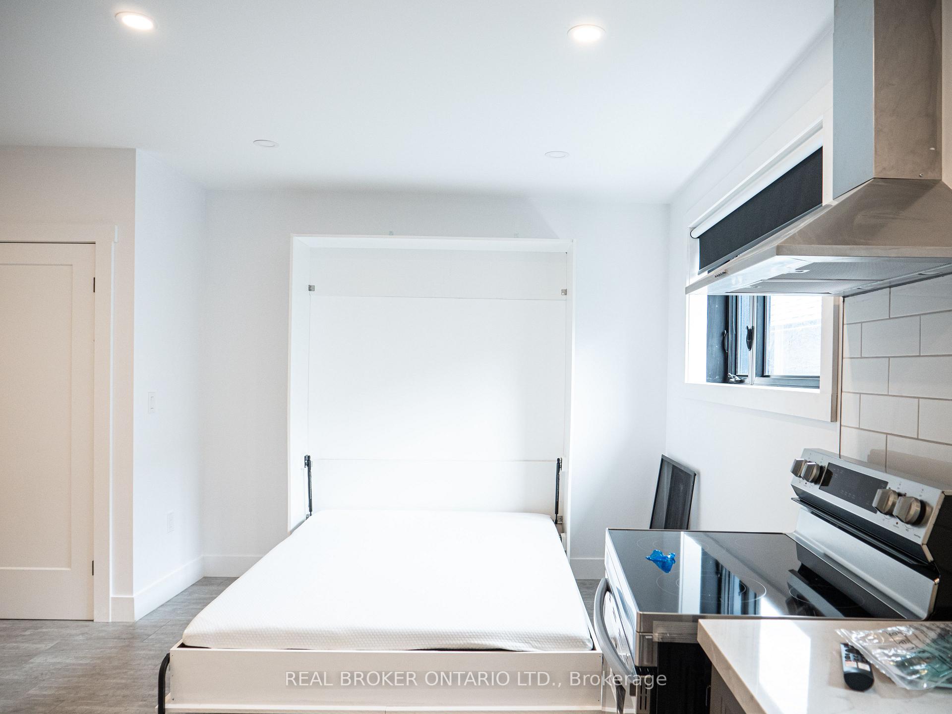Photo 7 of Unit 3, 284 James Street N, Hamilton, Beasley — HOMEH