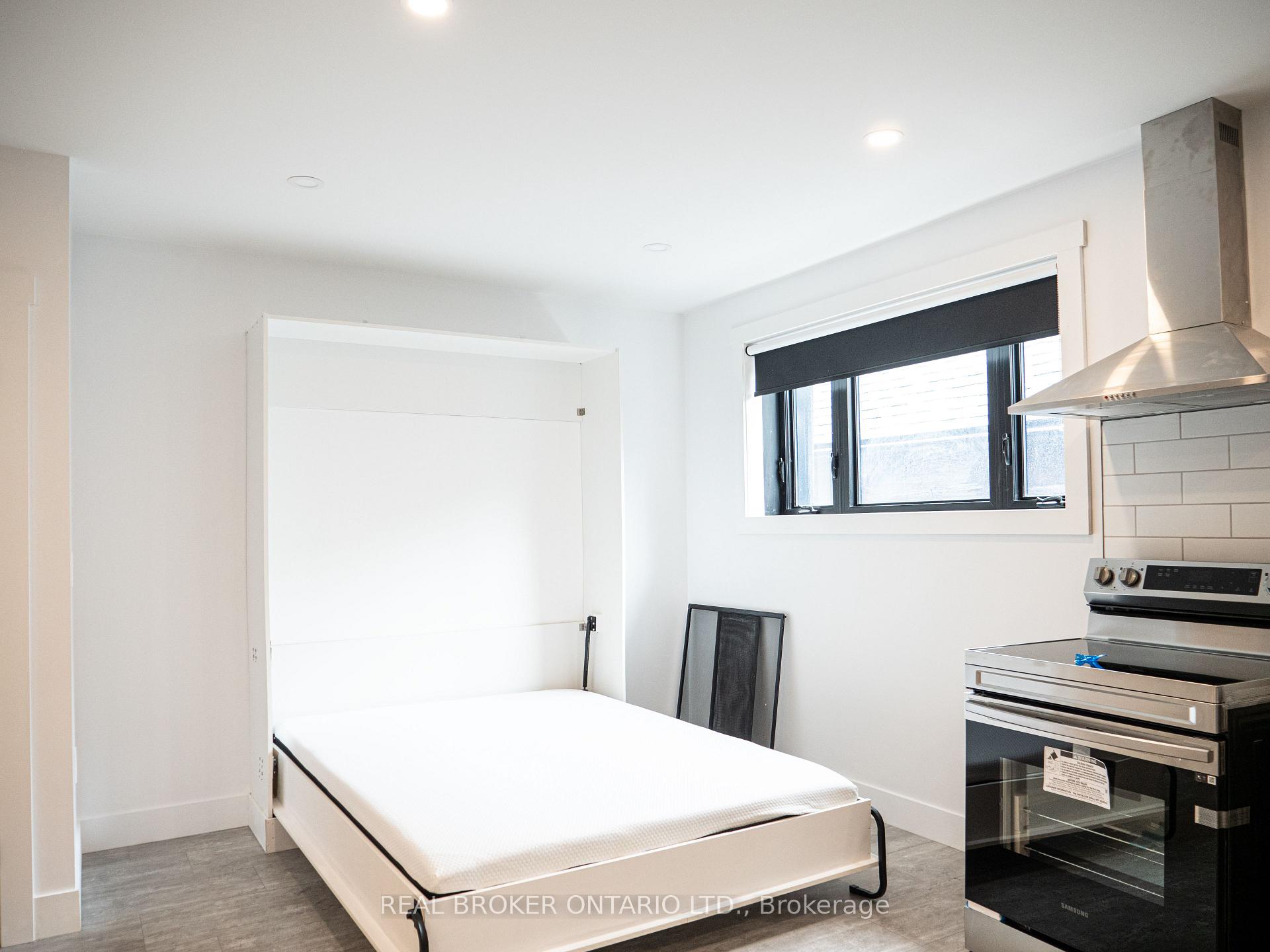 Photo 8 of Unit 3, 284 James Street N, Hamilton, Beasley — HOMEH