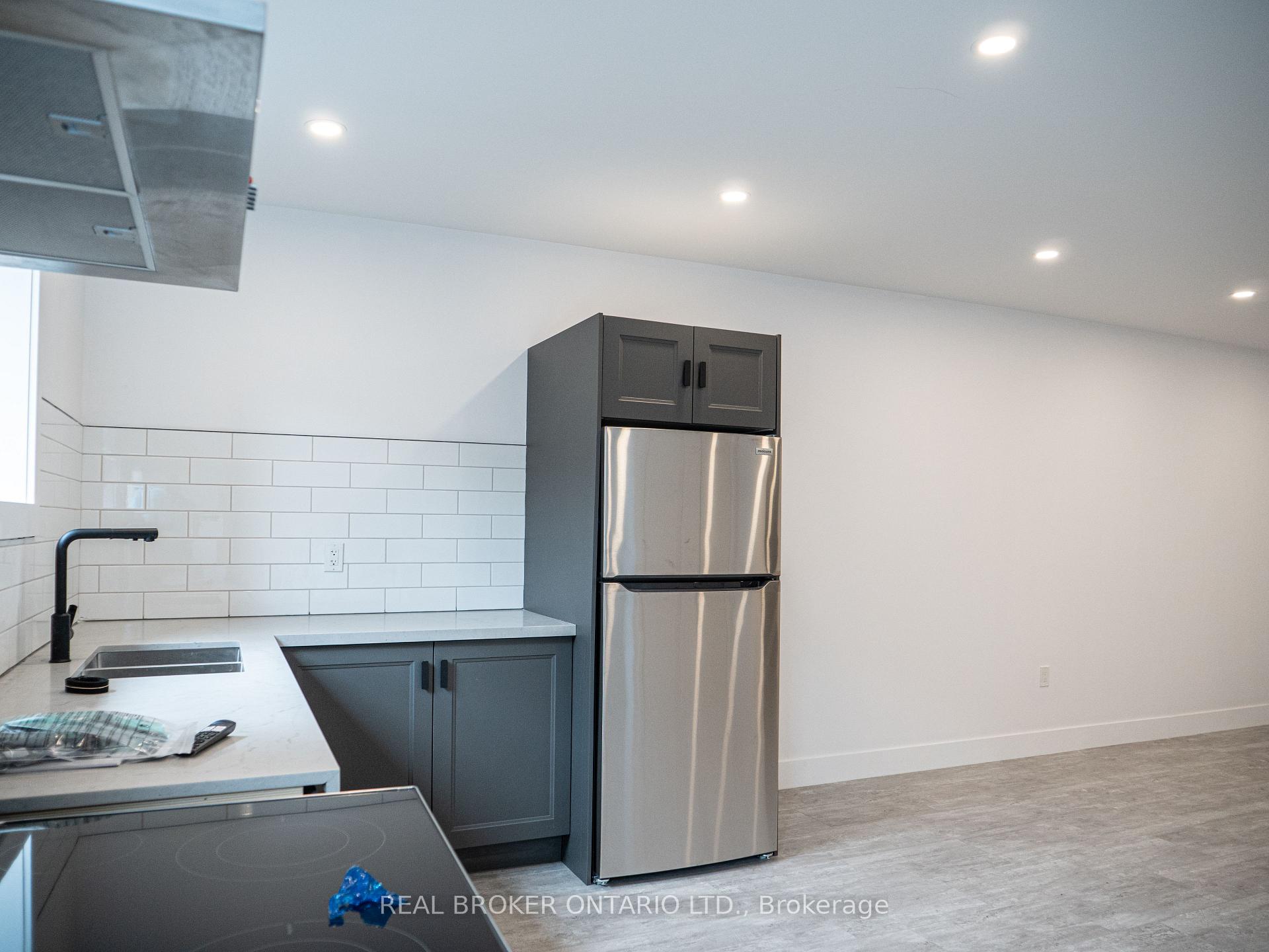 Photo 9 of Unit 3, 284 James Street N, Hamilton, Beasley — HOMEH