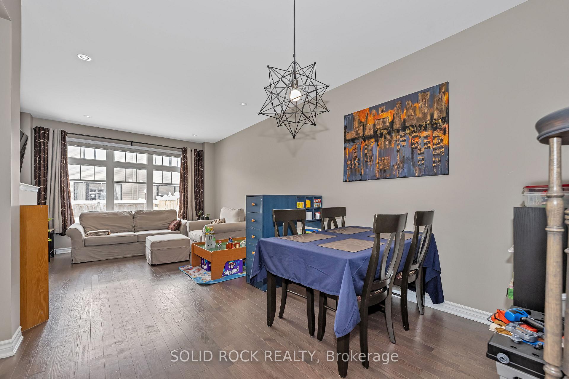 Photo 7 of 95 Tapadero Avenue, Ottawa, Kanata - Emerald Meadows/Trailwest — HOMEH