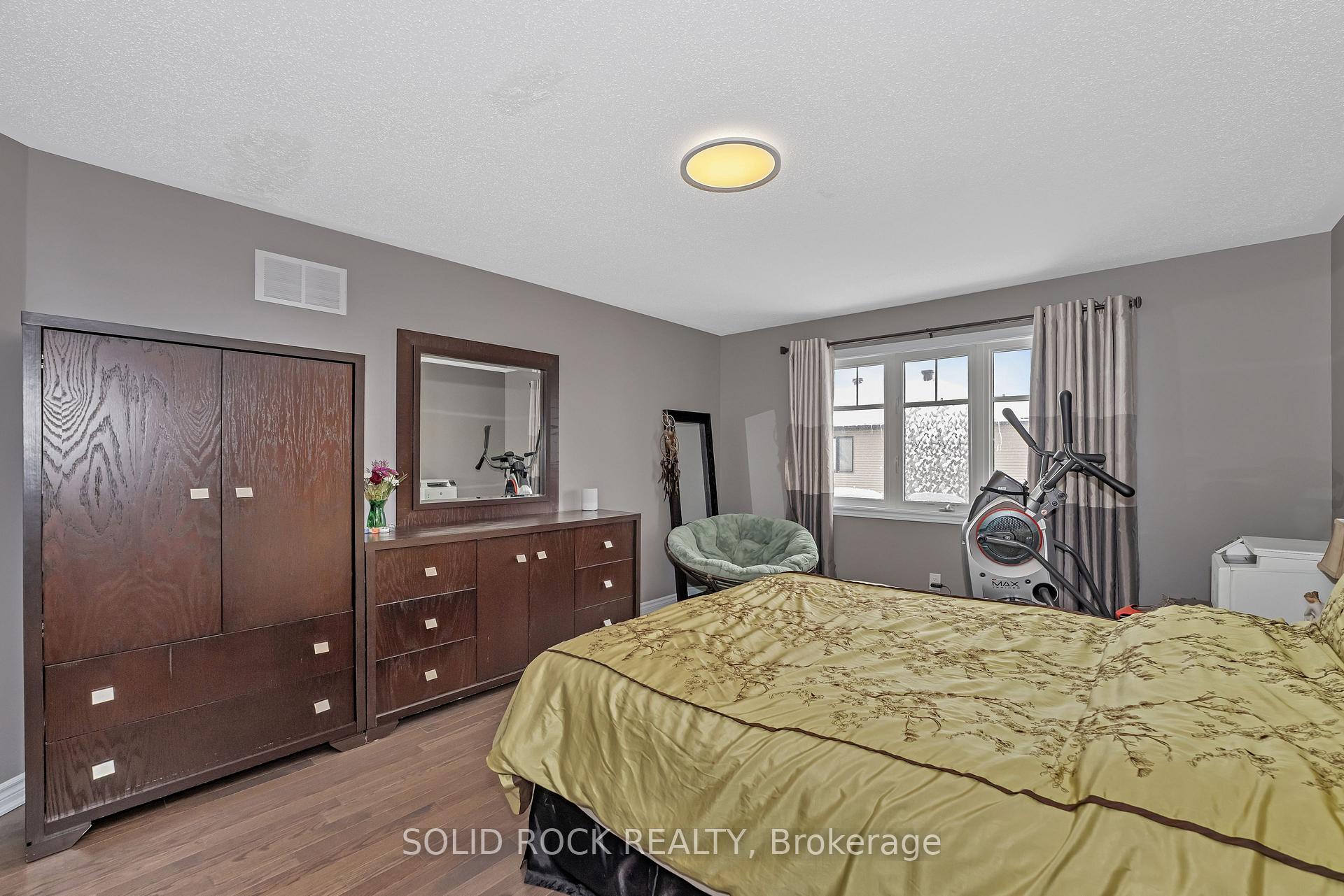 Photo 26 of 95 Tapadero Avenue, Ottawa, Kanata - Emerald Meadows/Trailwest — HOMEH