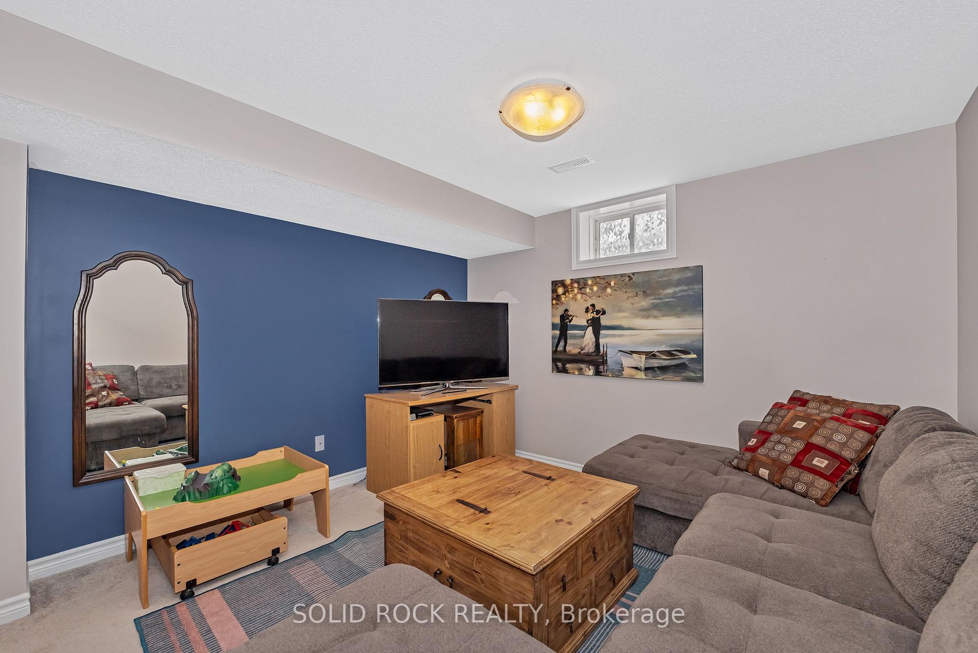 Photo 33 of 95 Tapadero Avenue, Ottawa, Kanata - Emerald Meadows/Trailwest — HOMEH