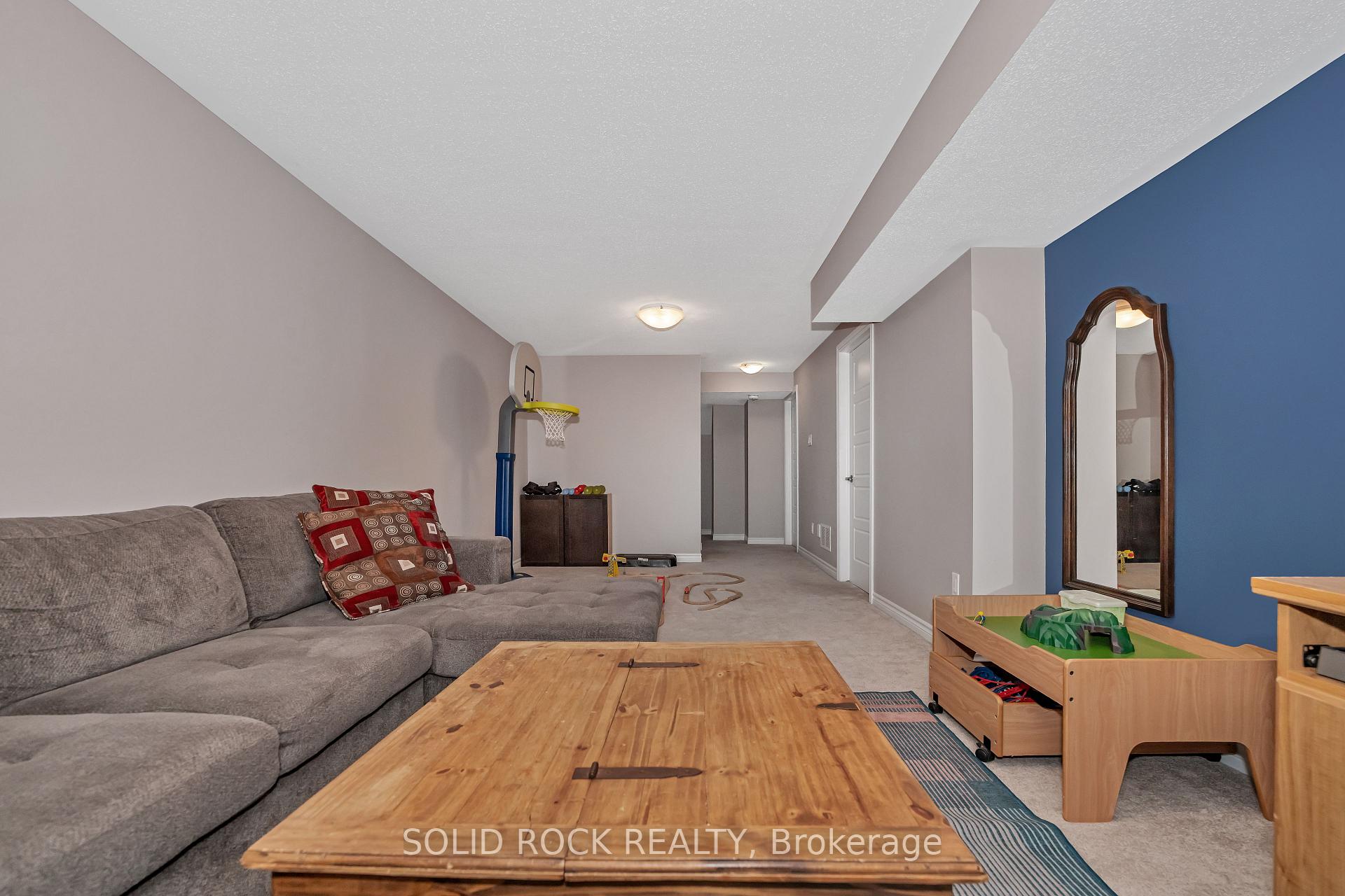 Photo 34 of 95 Tapadero Avenue, Ottawa, Kanata - Emerald Meadows/Trailwest — HOMEH