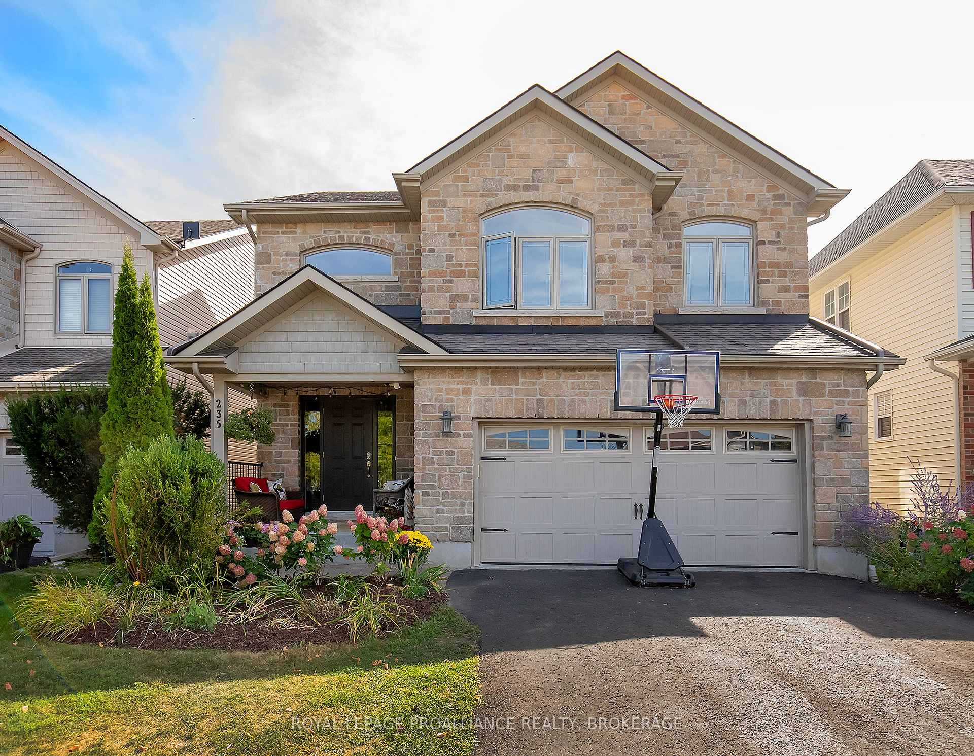 Photo 1 of 235 Rose Abbey Drive, Kingston, Kingston East (Incl Barret Crt) — HOMEH