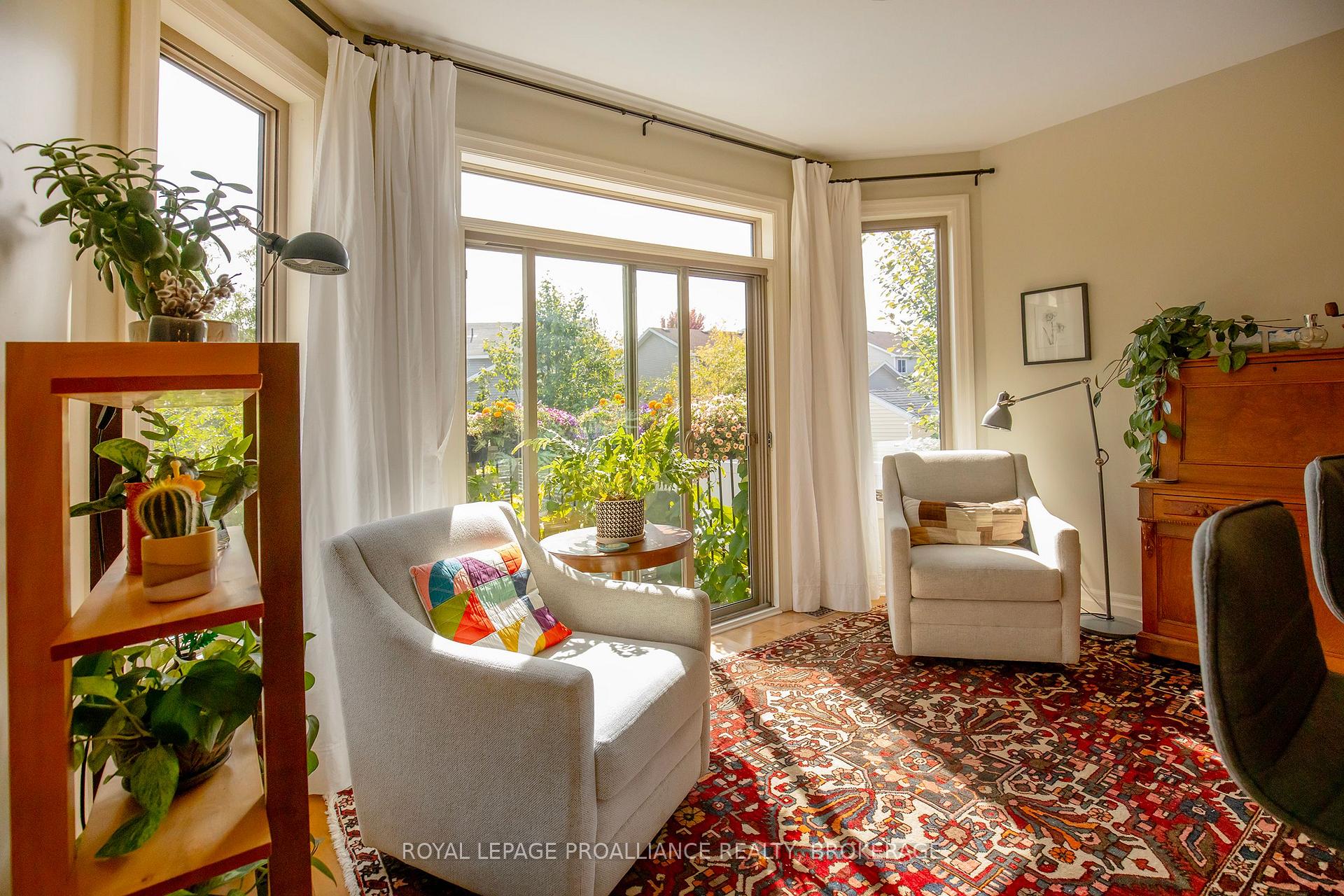 Photo 12 of 235 Rose Abbey Drive, Kingston, Kingston East (Incl Barret Crt) — HOMEH