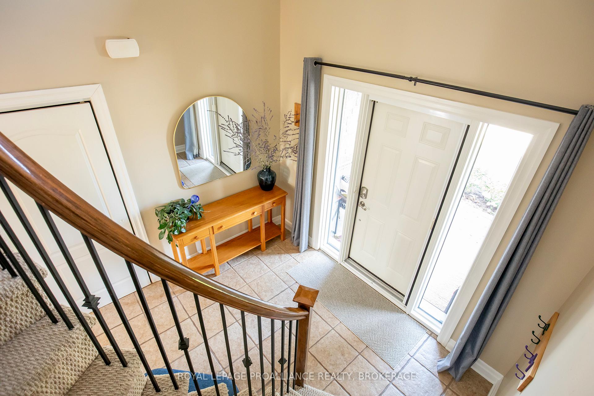 Photo 13 of 235 Rose Abbey Drive, Kingston, Kingston East (Incl Barret Crt) — HOMEH
