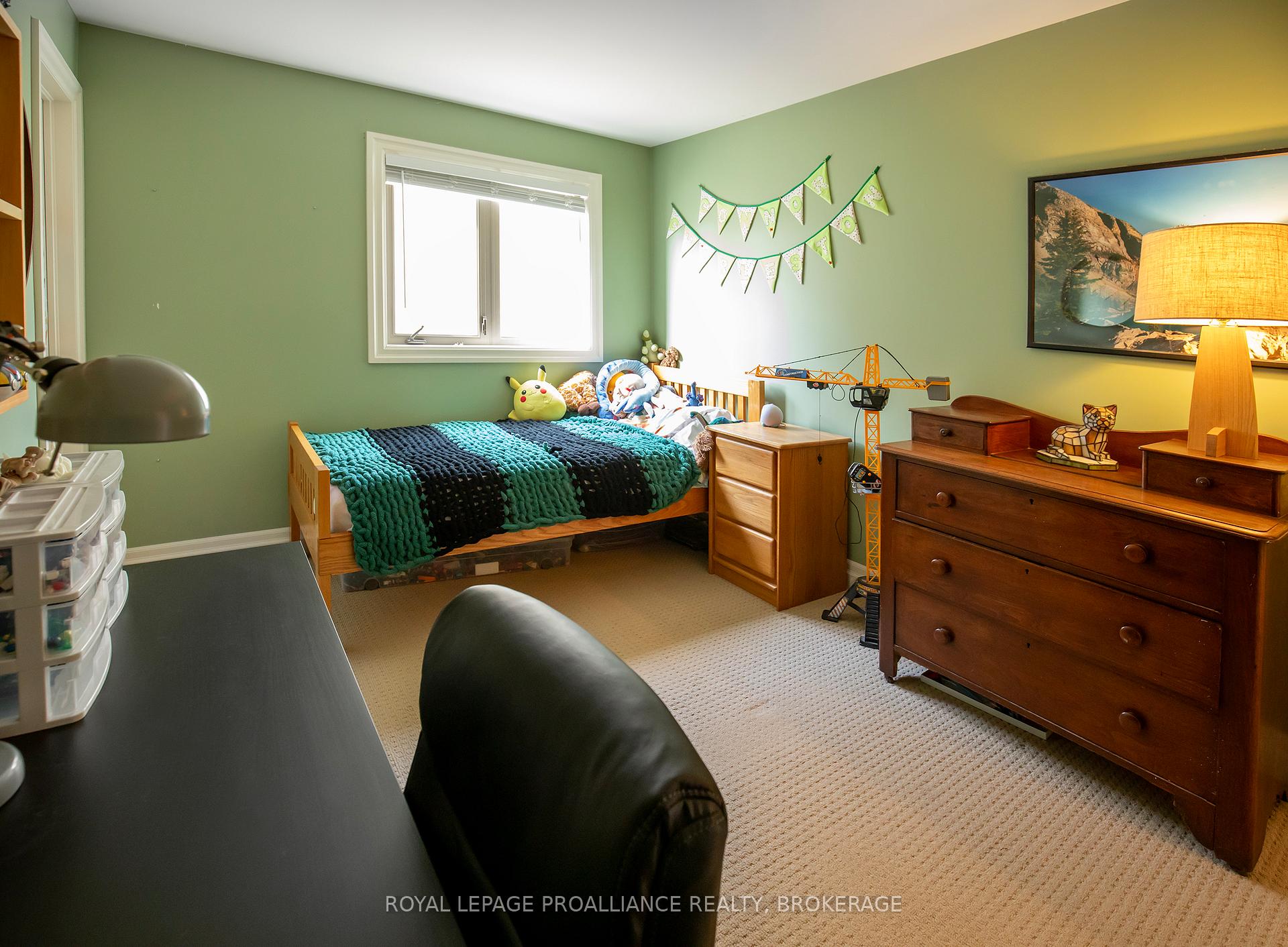 Photo 21 of 235 Rose Abbey Drive, Kingston, Kingston East (Incl Barret Crt) — HOMEH