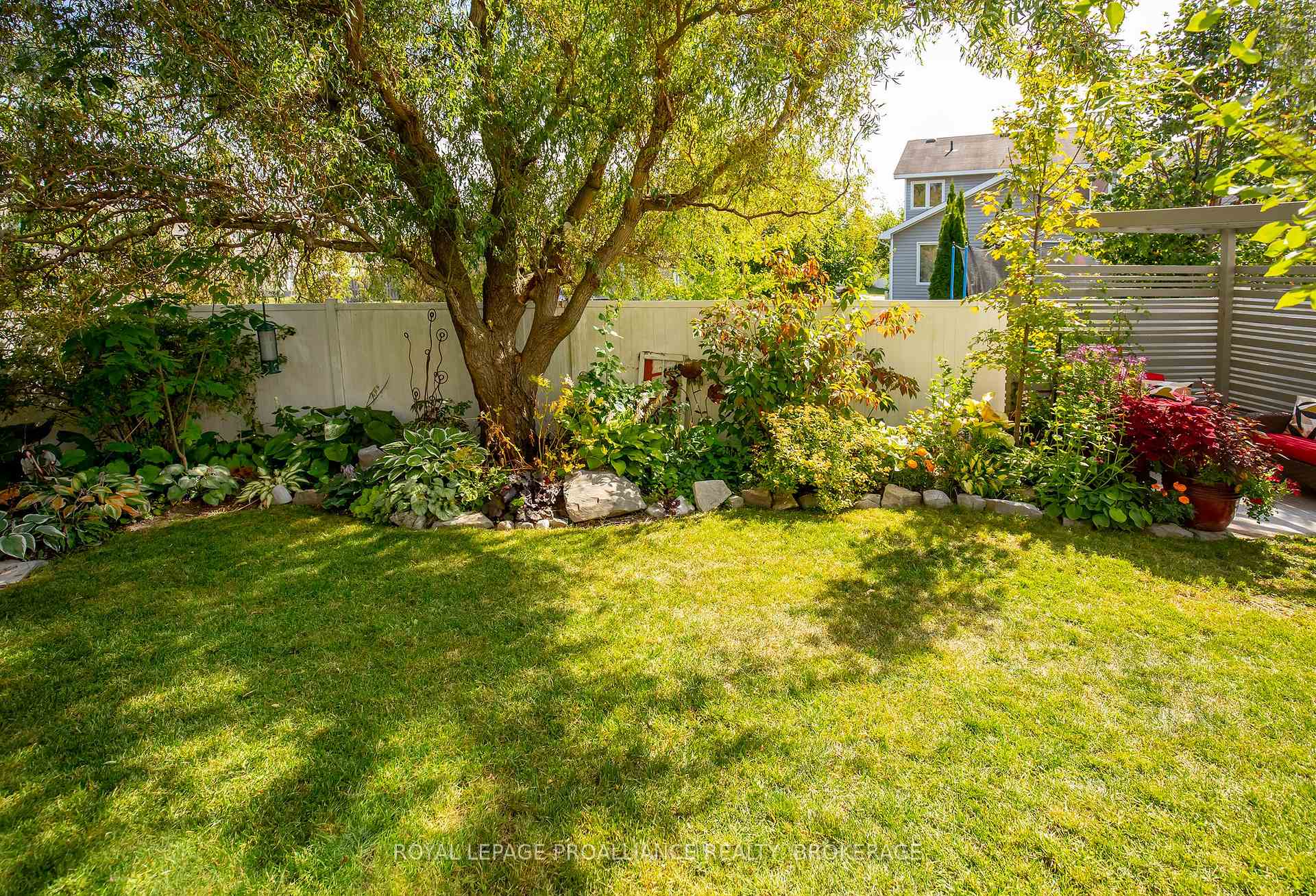 Photo 40 of 235 Rose Abbey Drive, Kingston, Kingston East (Incl Barret Crt) — HOMEH