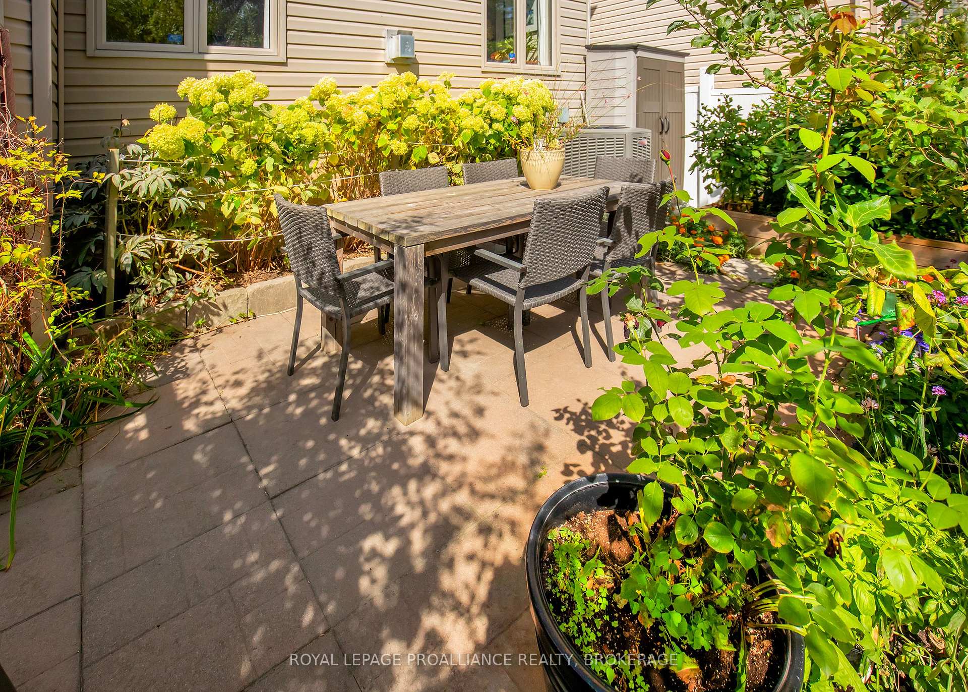 Photo 41 of 235 Rose Abbey Drive, Kingston, Kingston East (Incl Barret Crt) — HOMEH