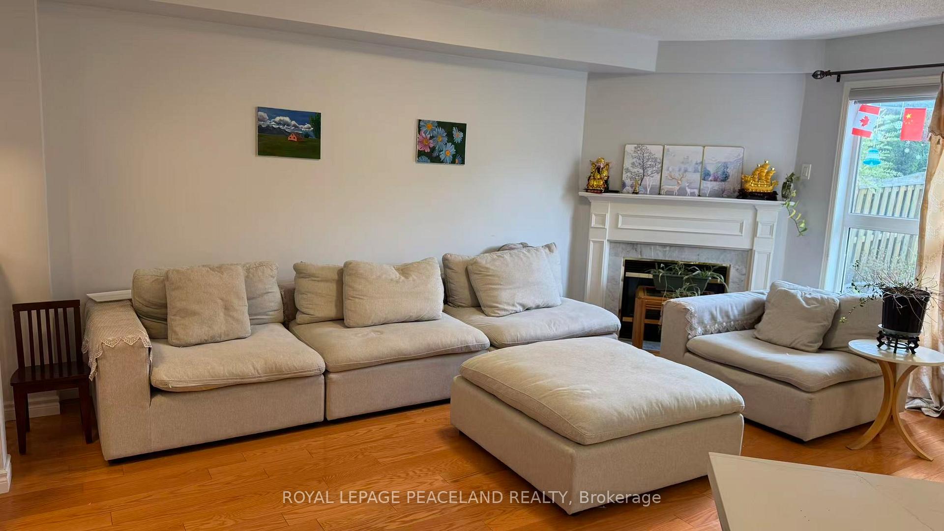 Photo 5 of 25 Bertram Earnshaw Drive, Markham, Berczy — HOMEH
