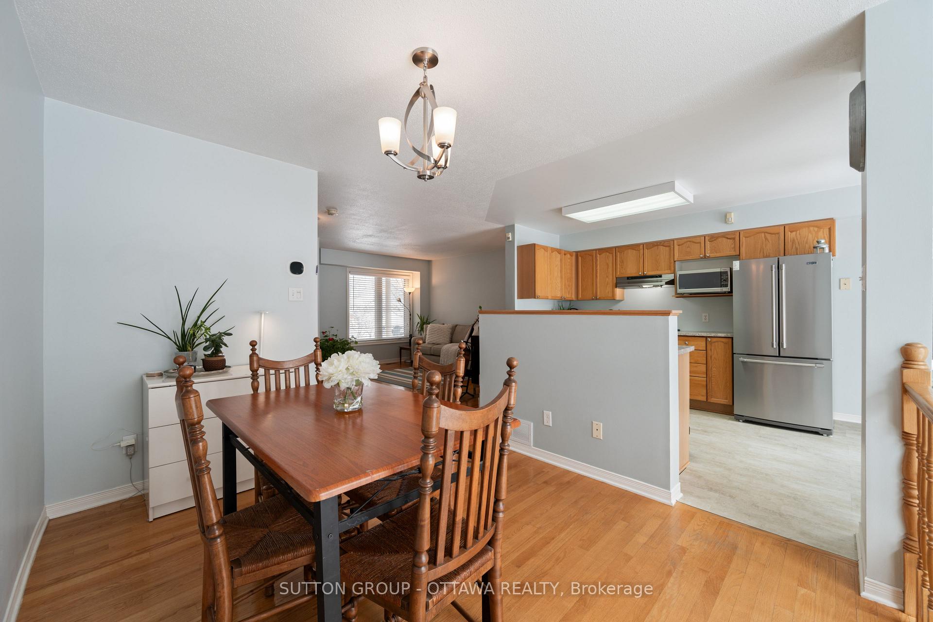 Photo 10 of 111 Banchory Crescent, Ottawa, Kanata - Morgan's Grant/South March — HOMEH
