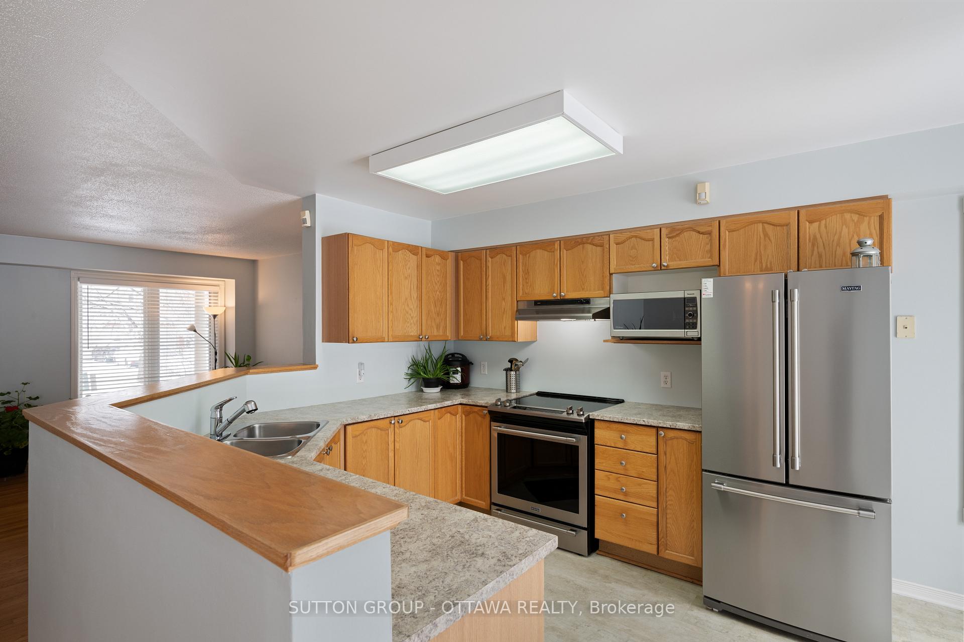Photo 11 of 111 Banchory Crescent, Ottawa, Kanata - Morgan's Grant/South March — HOMEH