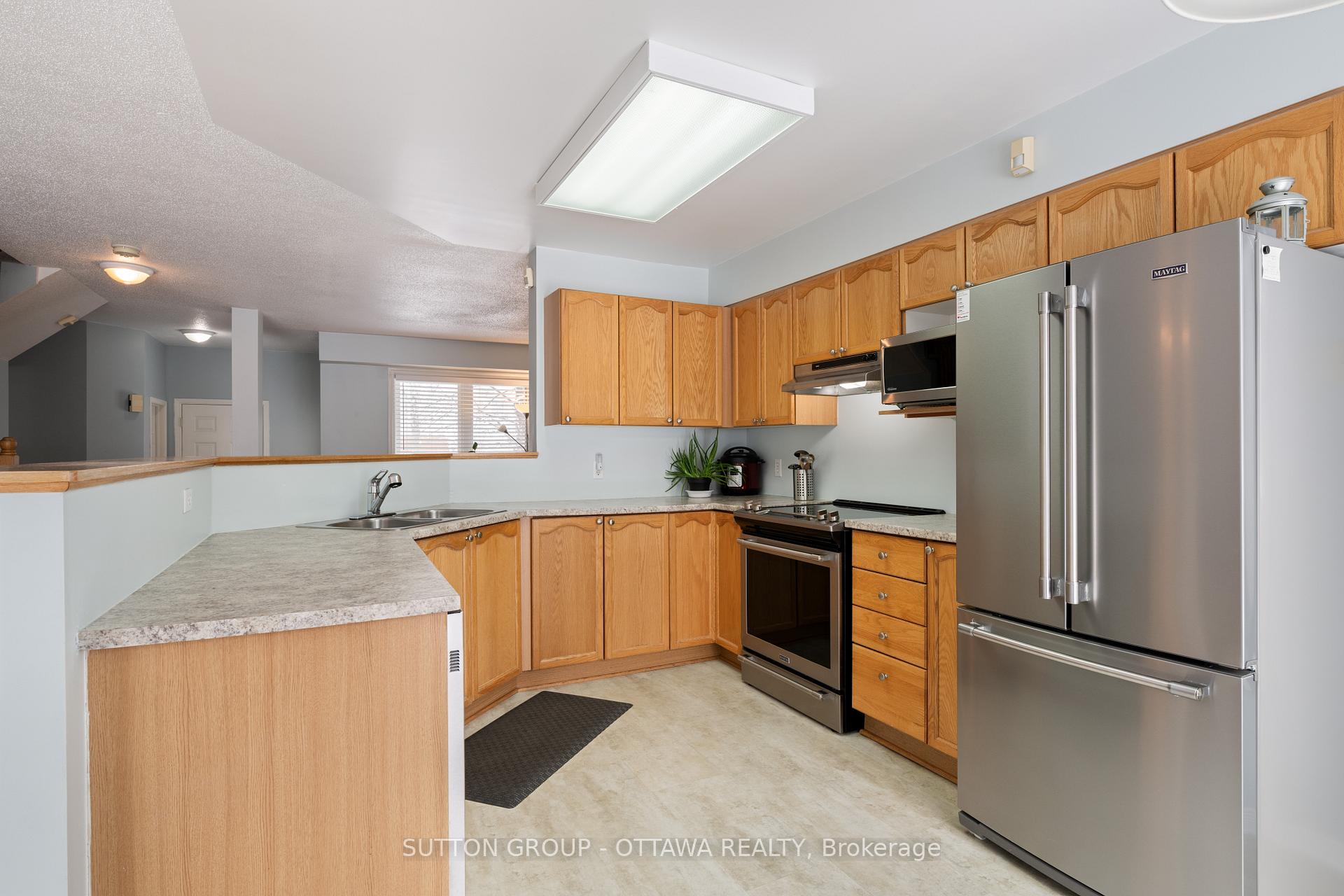 Photo 13 of 111 Banchory Crescent, Ottawa, Kanata - Morgan's Grant/South March — HOMEH