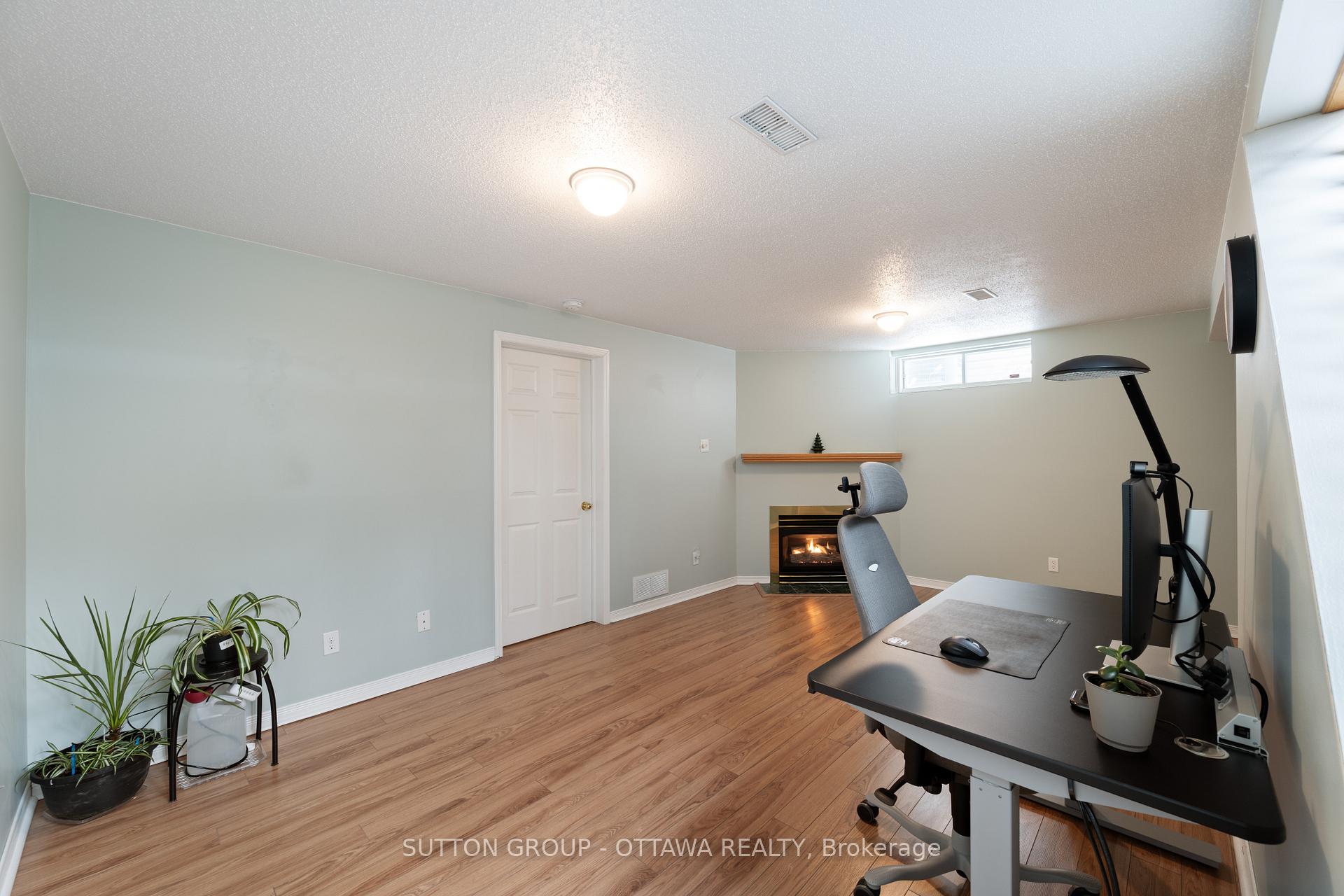 Photo 27 of 111 Banchory Crescent, Ottawa, Kanata - Morgan's Grant/South March — HOMEH