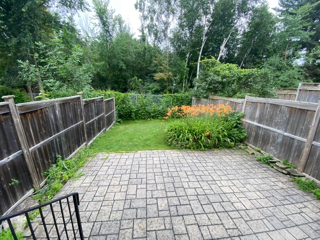 Photo 33 of 111 Banchory Crescent, Ottawa, Kanata - Morgan's Grant/South March — HOMEH