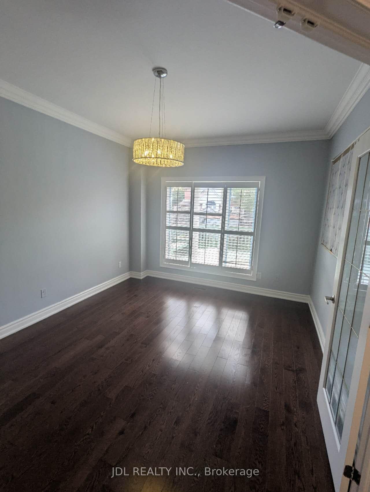 Photo 5 of 86 Milliken Meadows Drive, Markham, Milliken Mills West — HOMEH