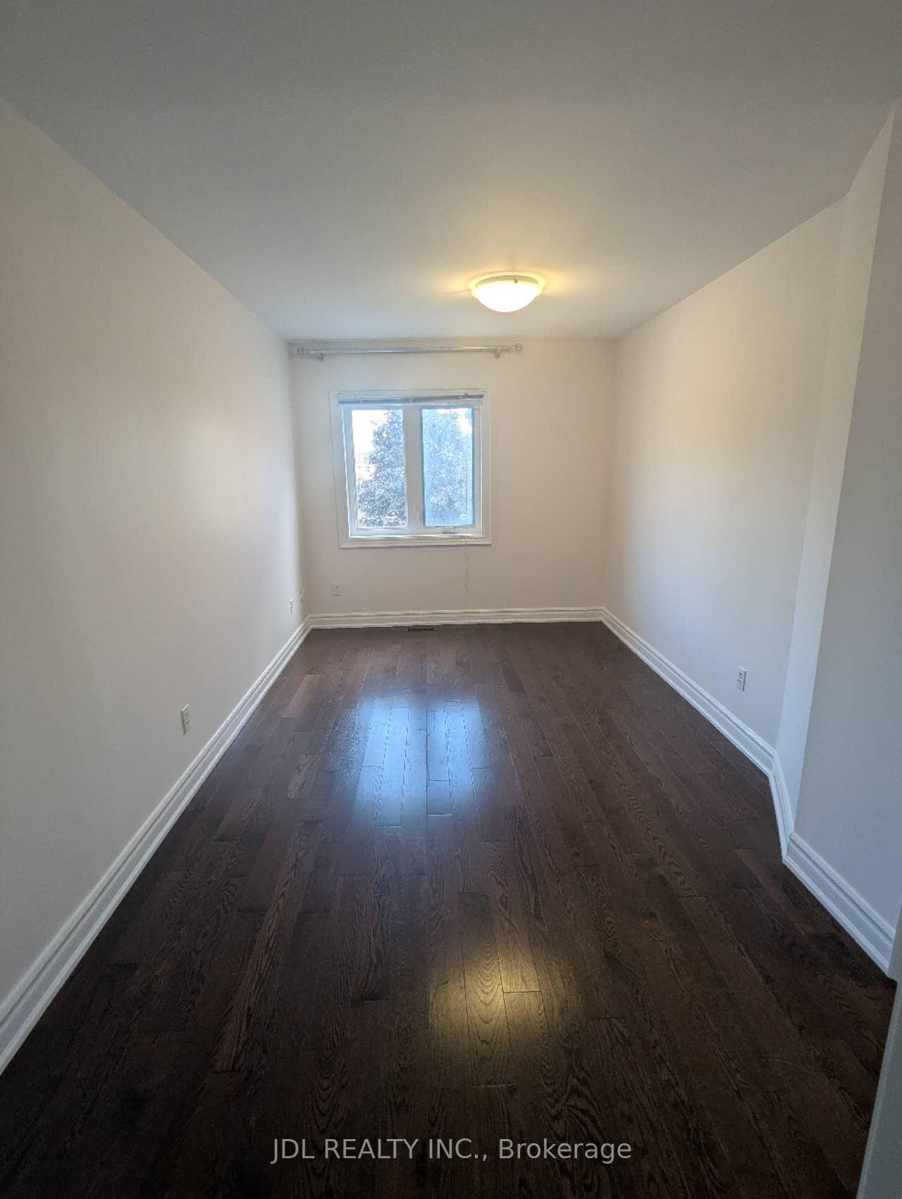Photo 8 of 86 Milliken Meadows Drive, Markham, Milliken Mills West — HOMEH