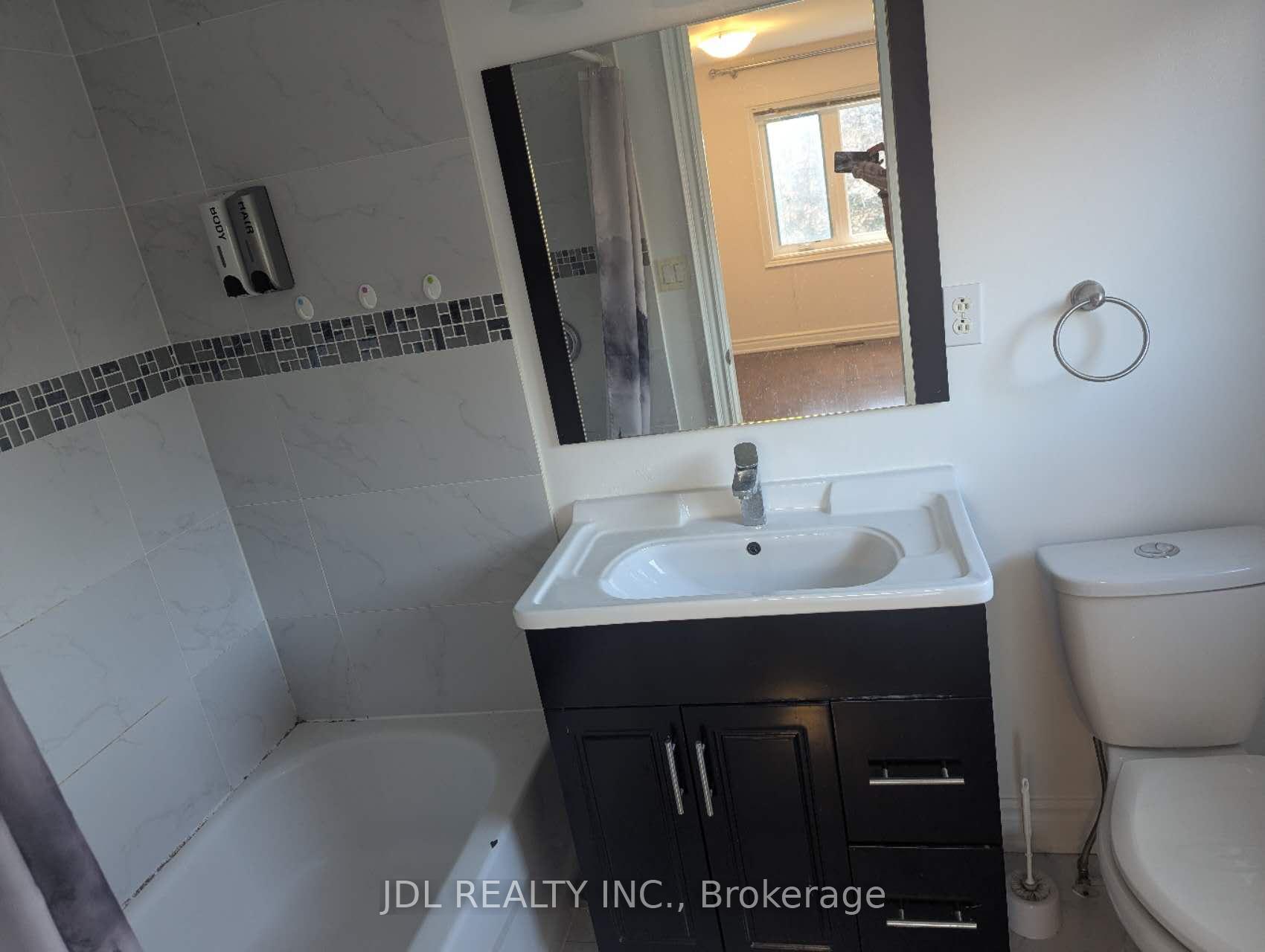 Photo 14 of 86 Milliken Meadows Drive, Markham, Milliken Mills West — HOMEH