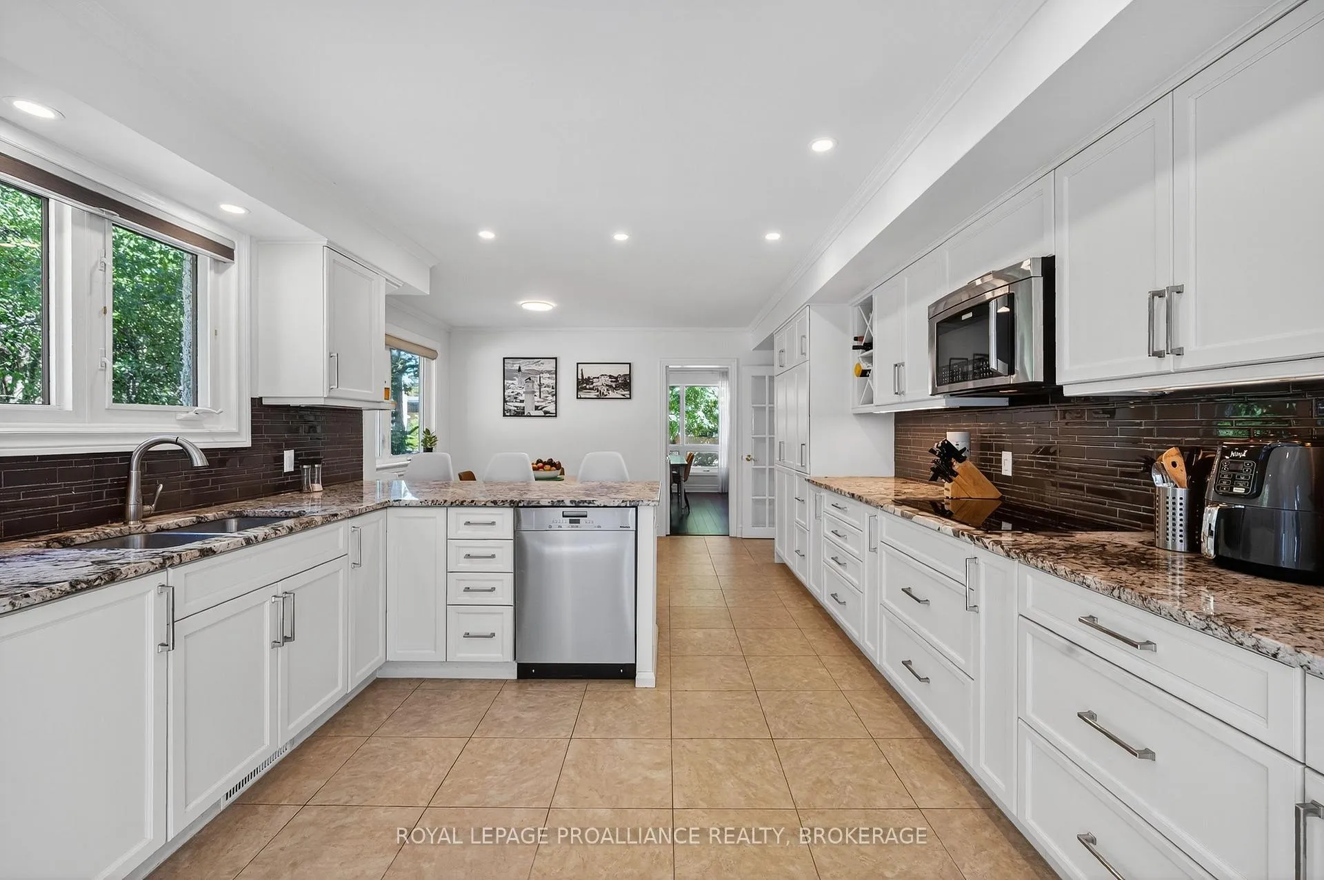 Photo 13 of 202 Alwington Place, Kingston, Central City East — HOMEH