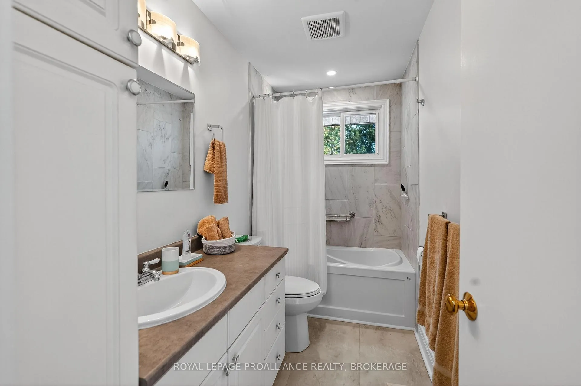 Photo 28 of 202 Alwington Place, Kingston, Central City East — HOMEH