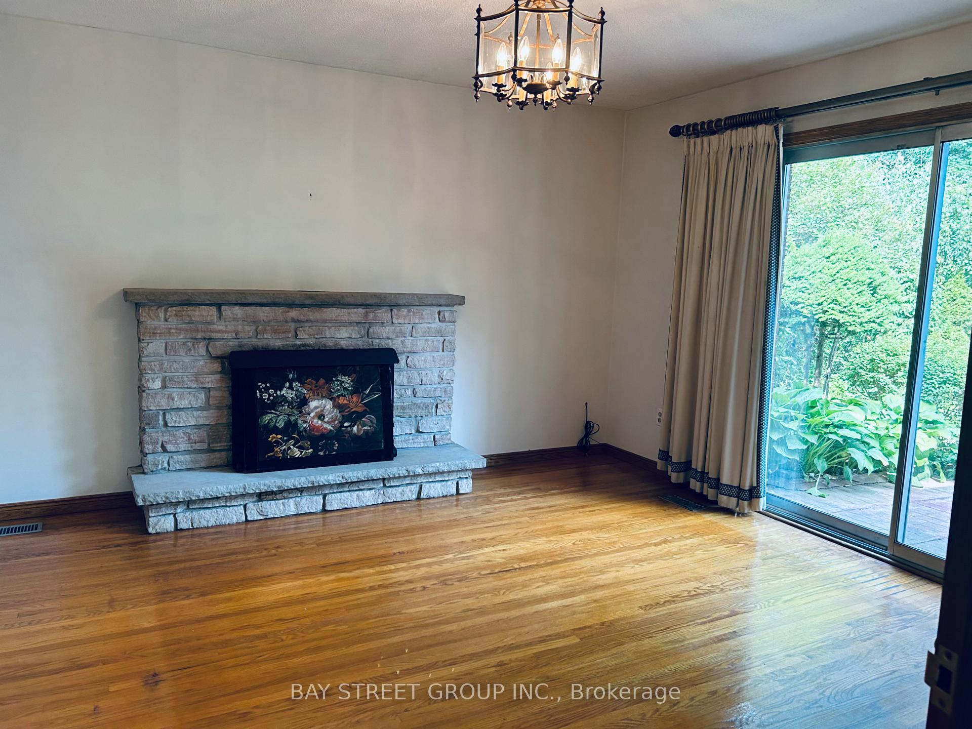 Photo 8 of 27 Jeremy Drive, Markham, Unionville — HOMEH
